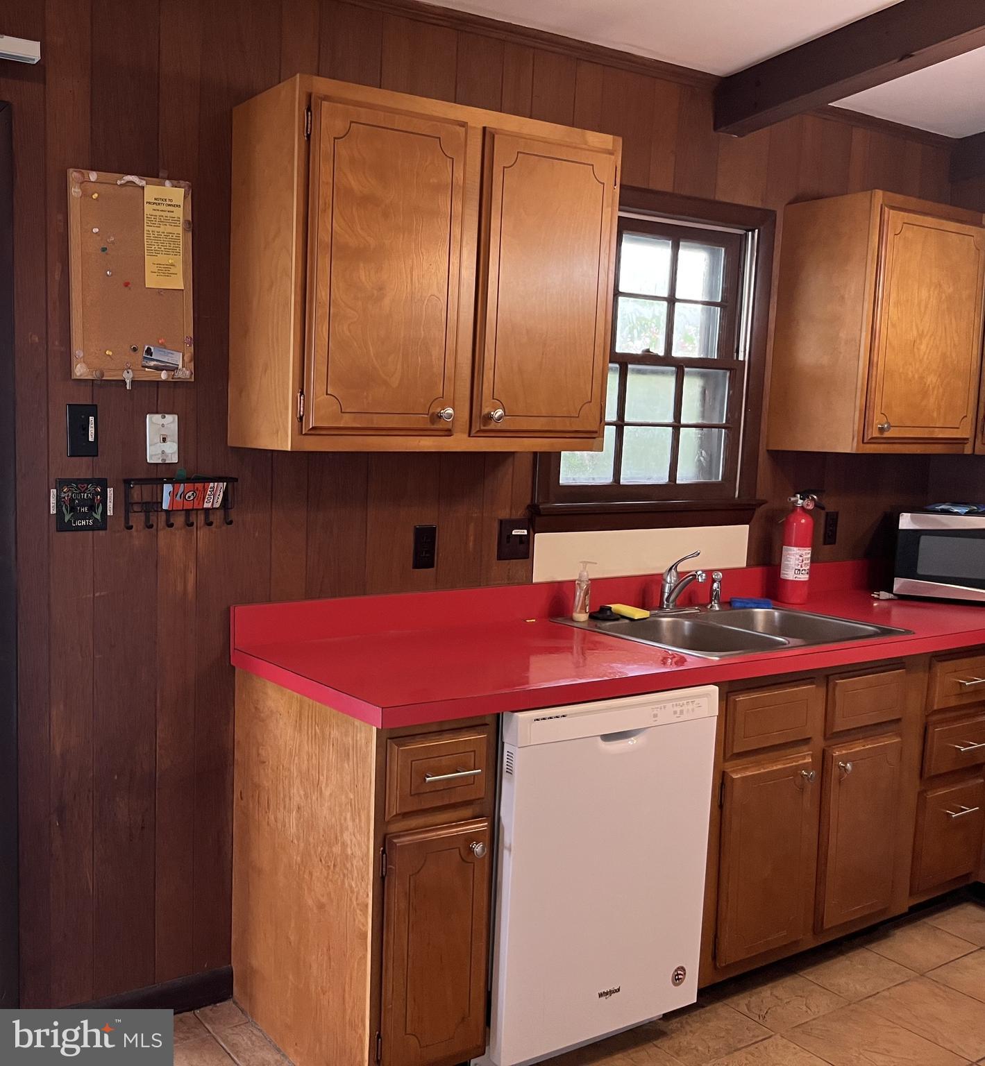 CAINE KEYS II - Residential