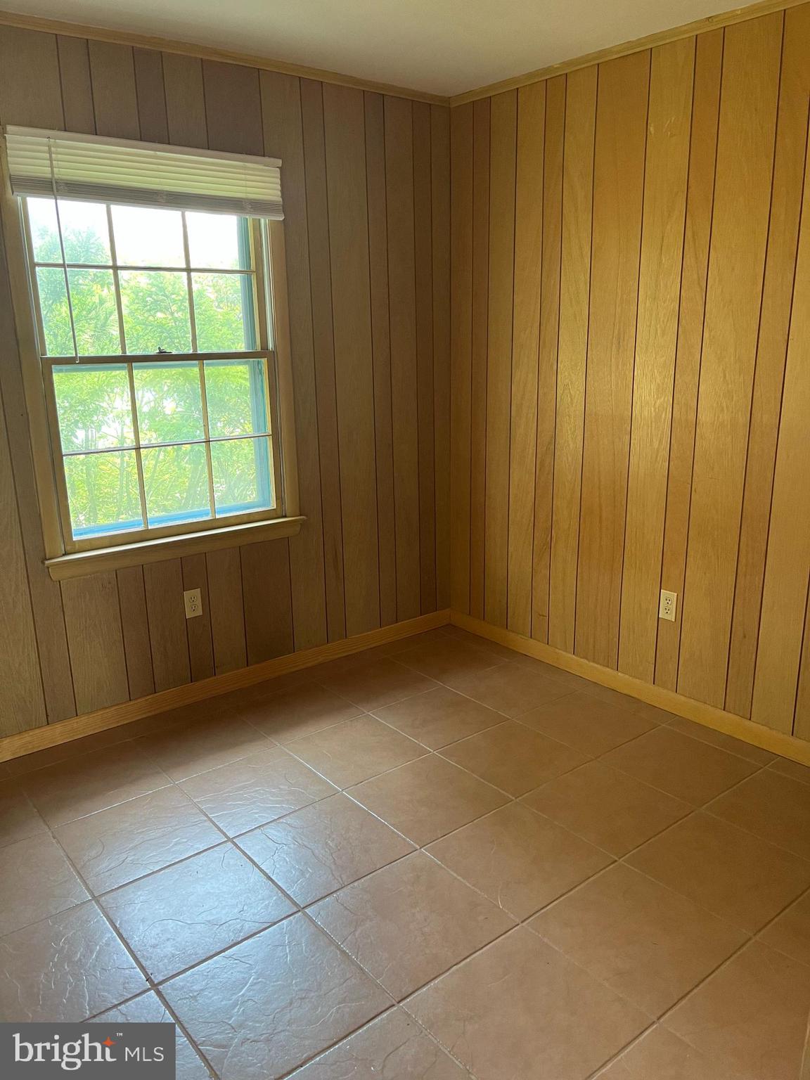 CAINE KEYS II - Residential