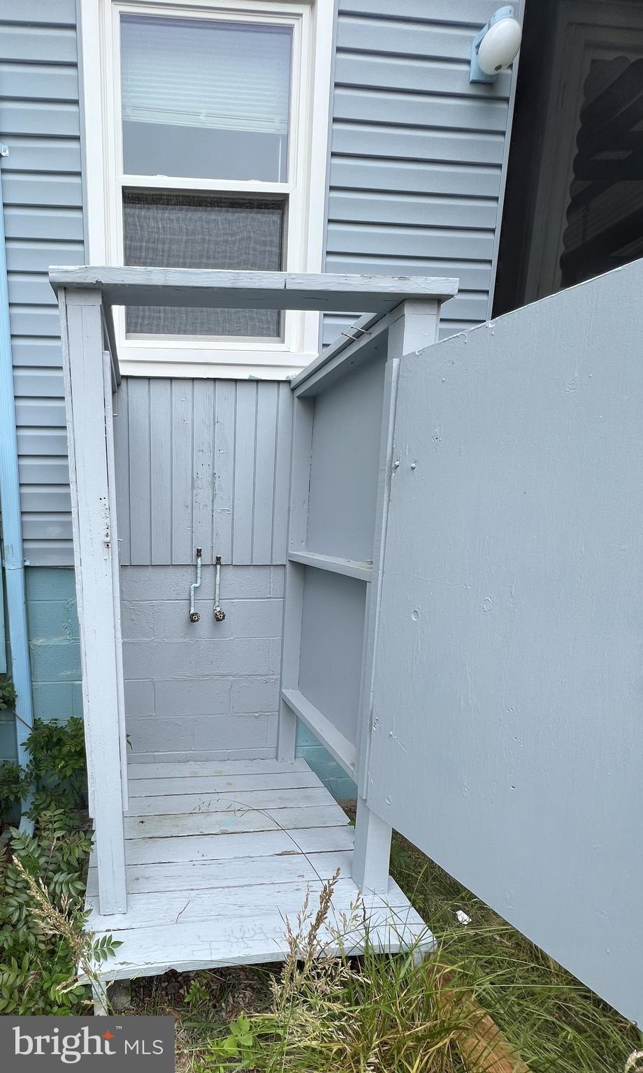 CAINE KEYS II - Residential