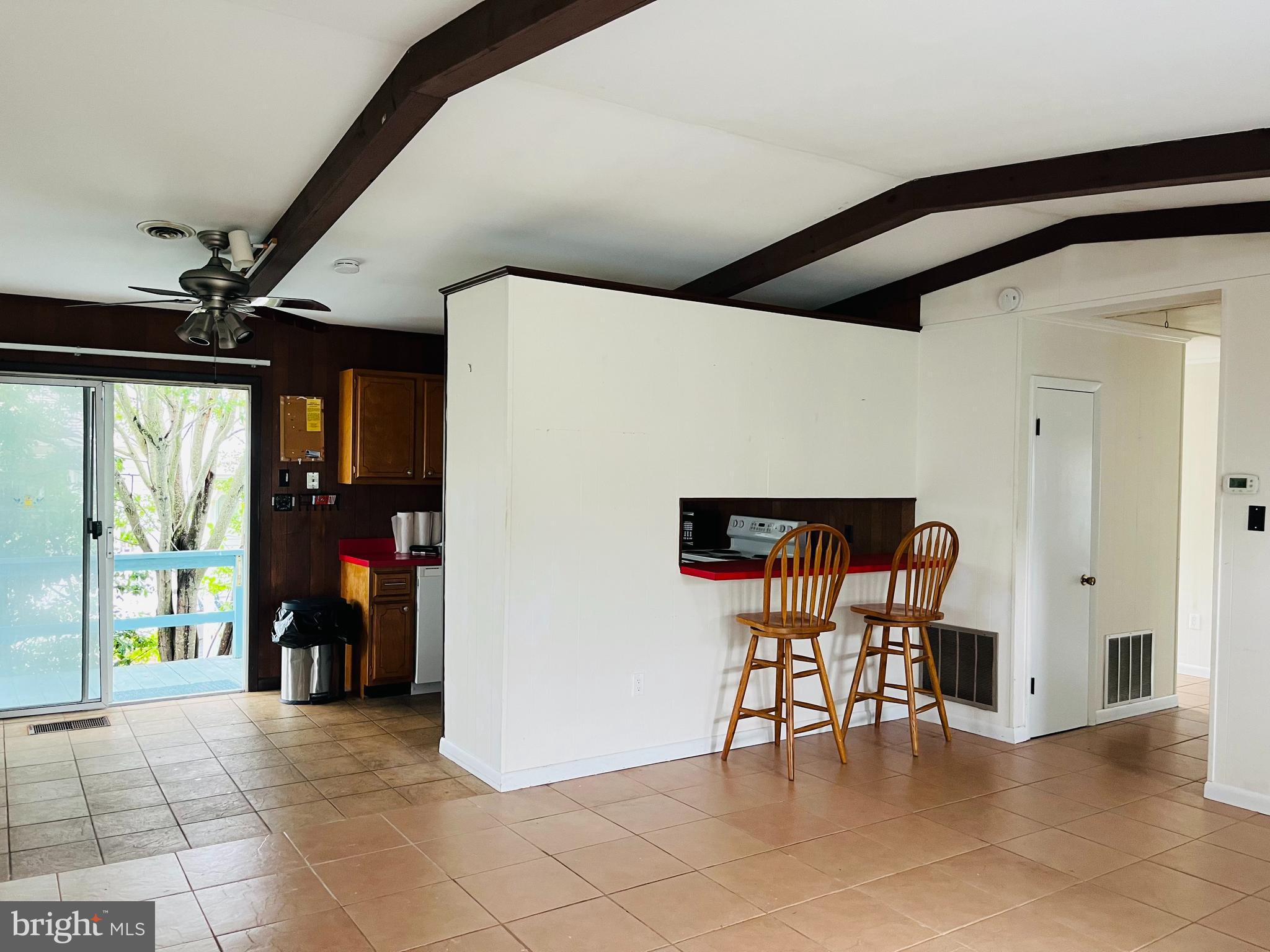 CAINE KEYS II - Residential