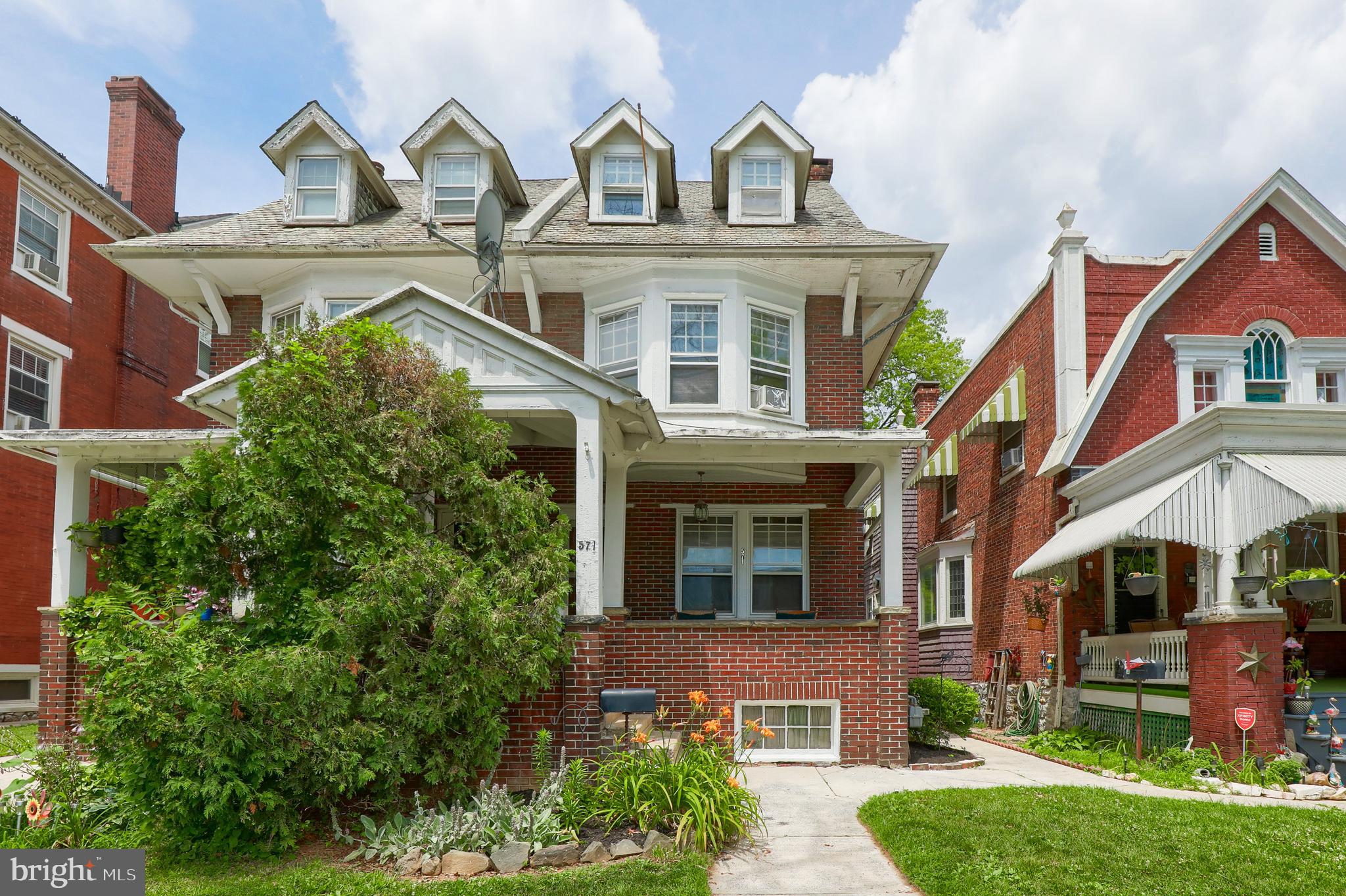 THE AVENUES - Residential
