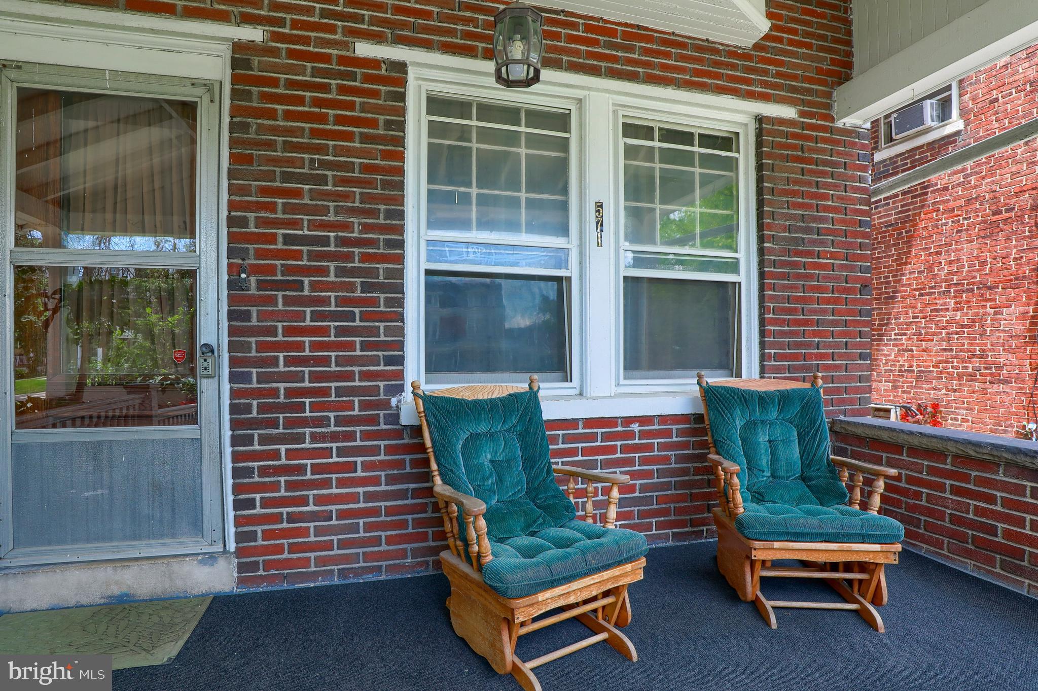 THE AVENUES - Residential