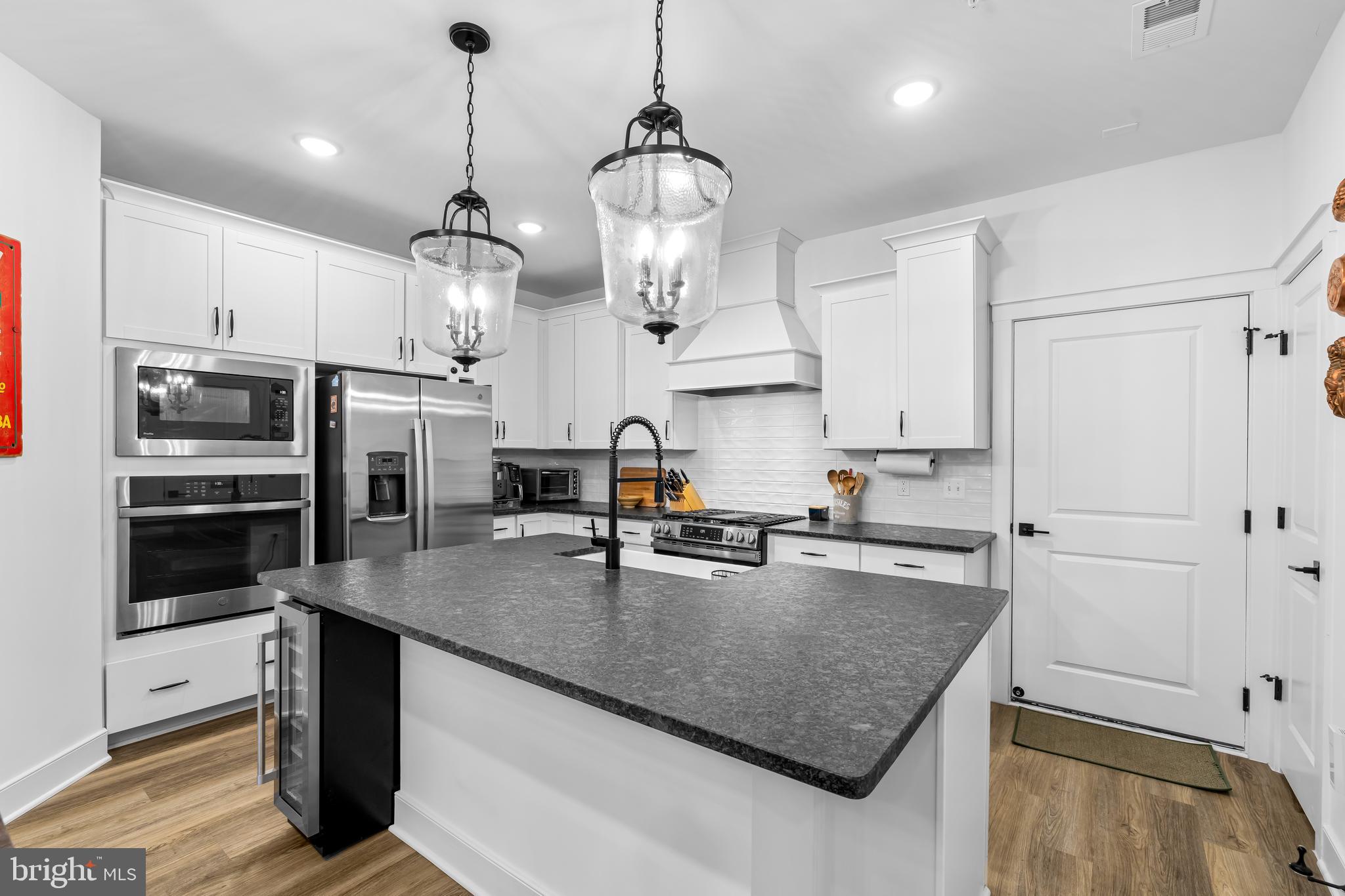 LOCKE LANDING - Residential