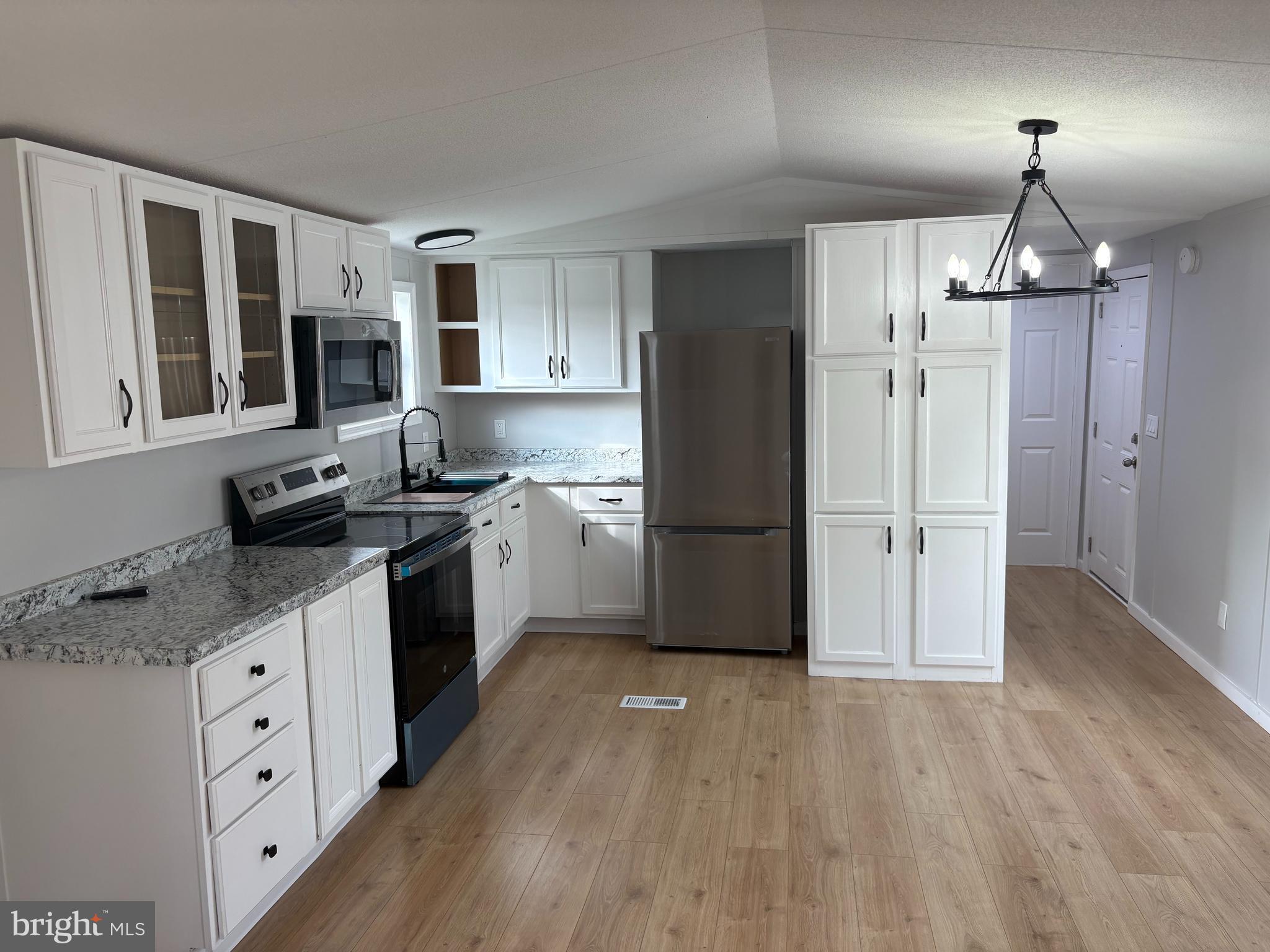 102 PINE CONE DRIVE 102