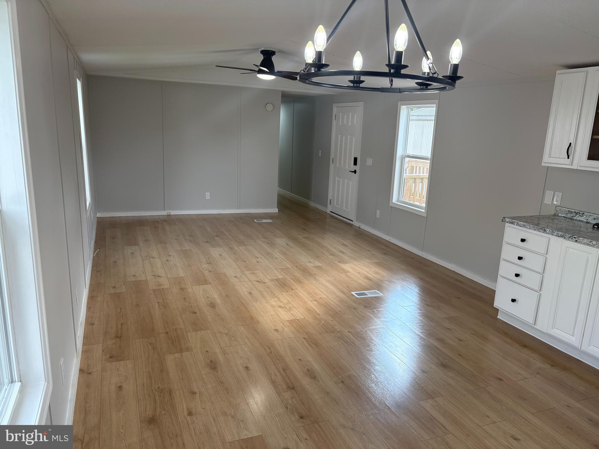 PINEWOOD ACRE - Residential