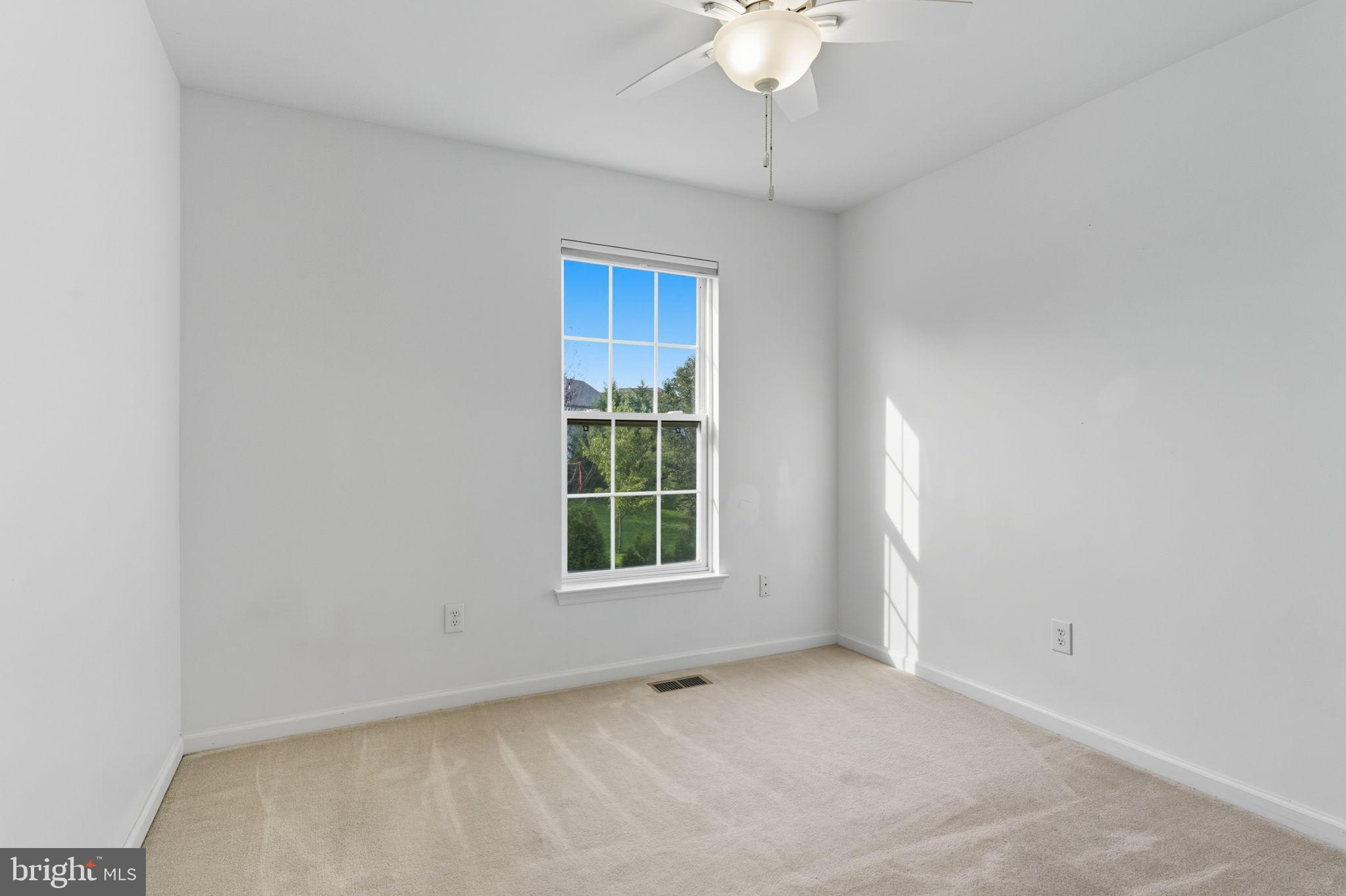 NORTH POINTE - Residential