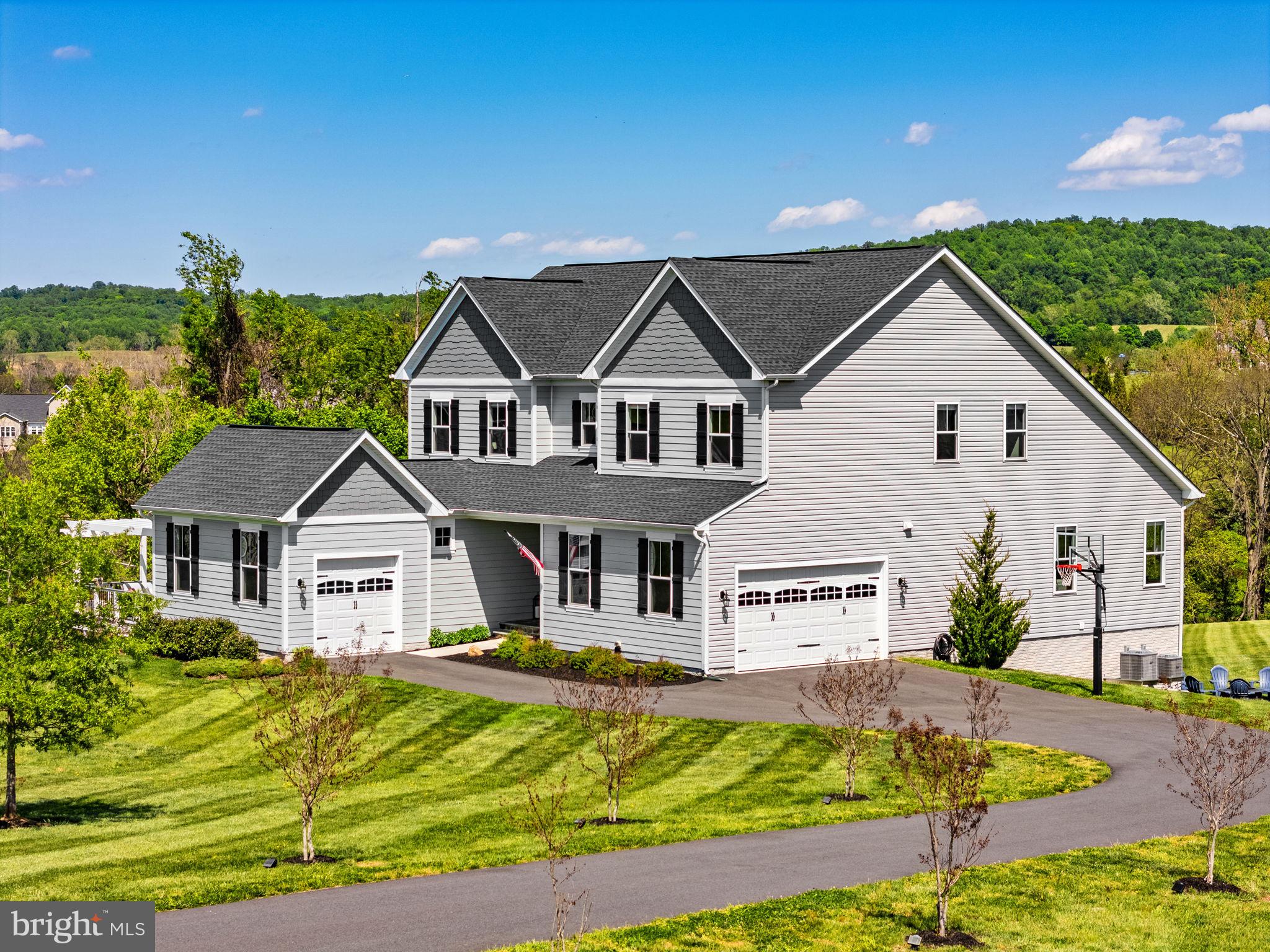 WATERFORD DOWNS - Residential