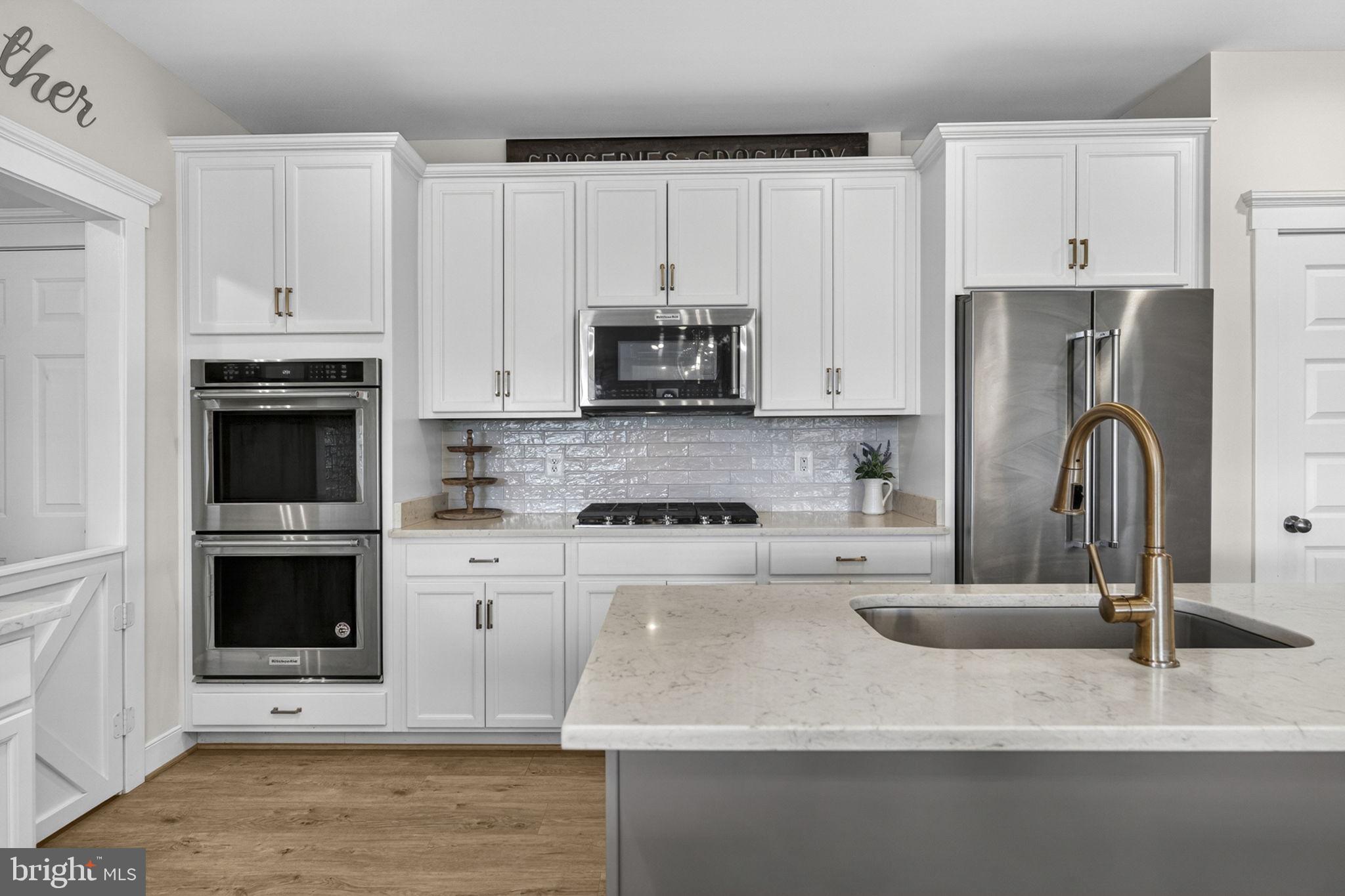 WATERFORD DOWNS - Residential