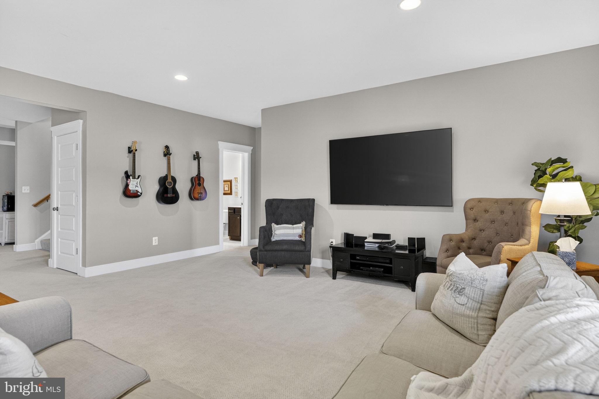 WATERFORD DOWNS - Residential