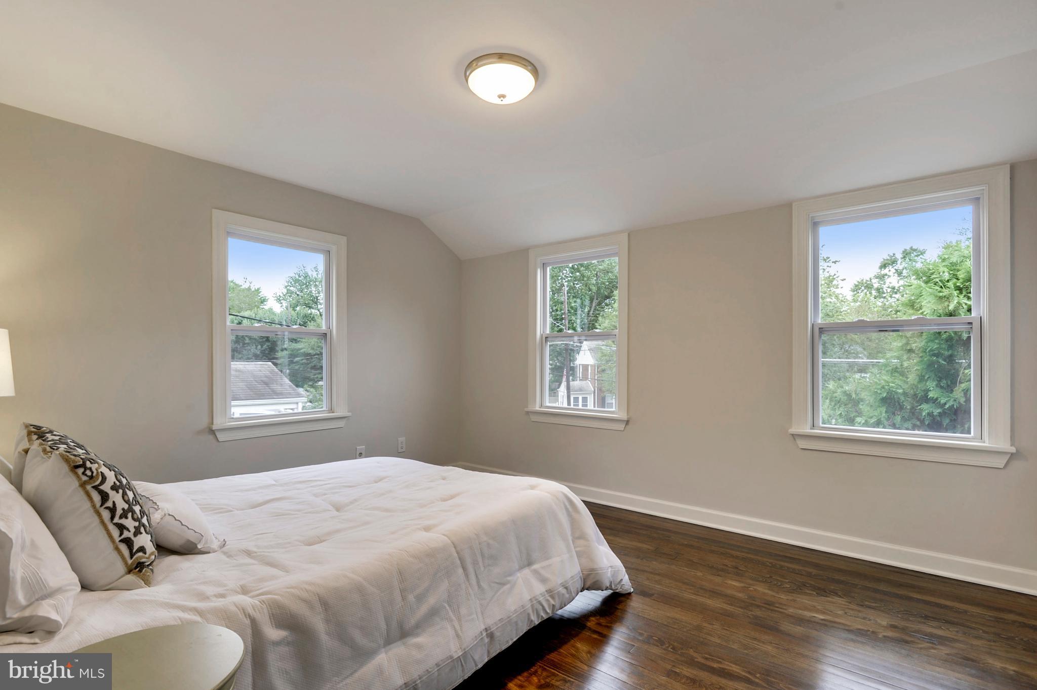 JEFFERSON MANOR - Residential