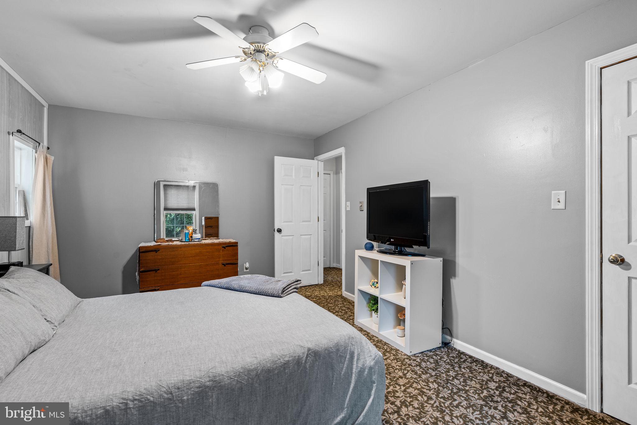 BROOKFIELD - Residential