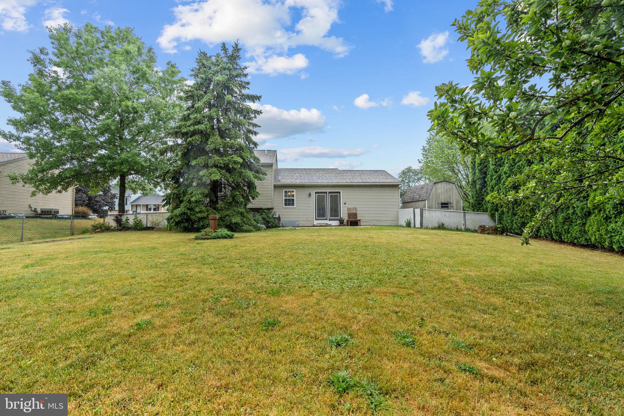 BROOKFIELD - Residential