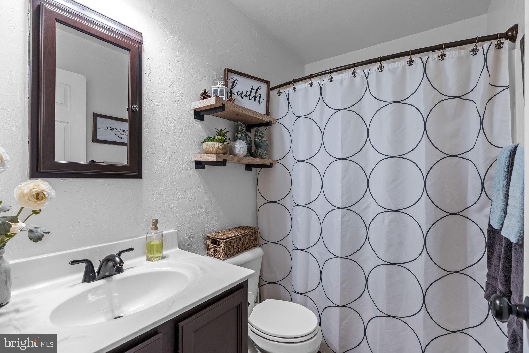 BROOKFIELD - Residential