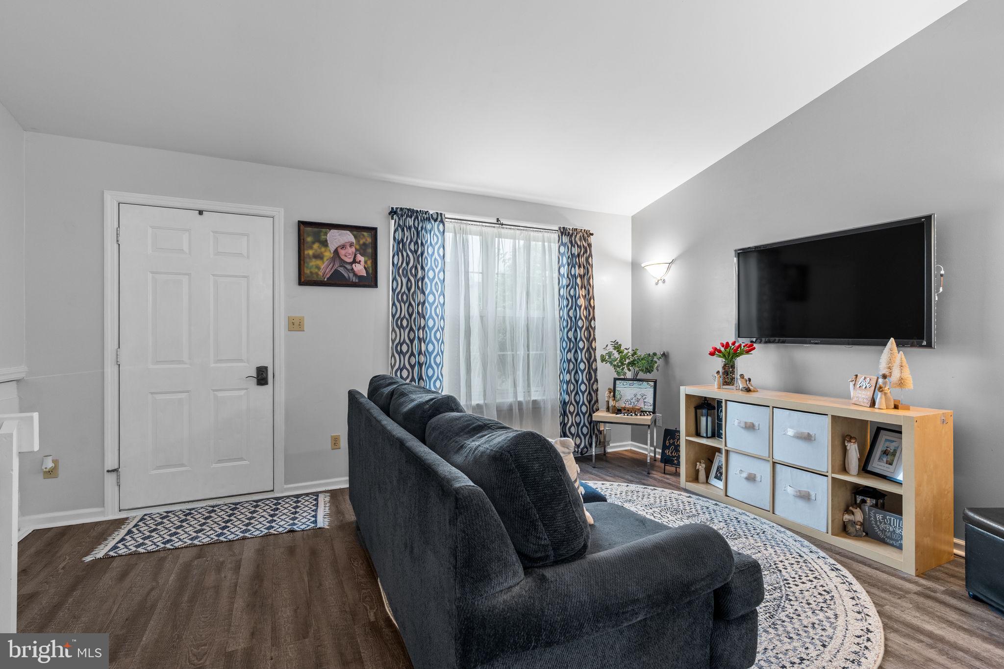 BROOKFIELD - Residential