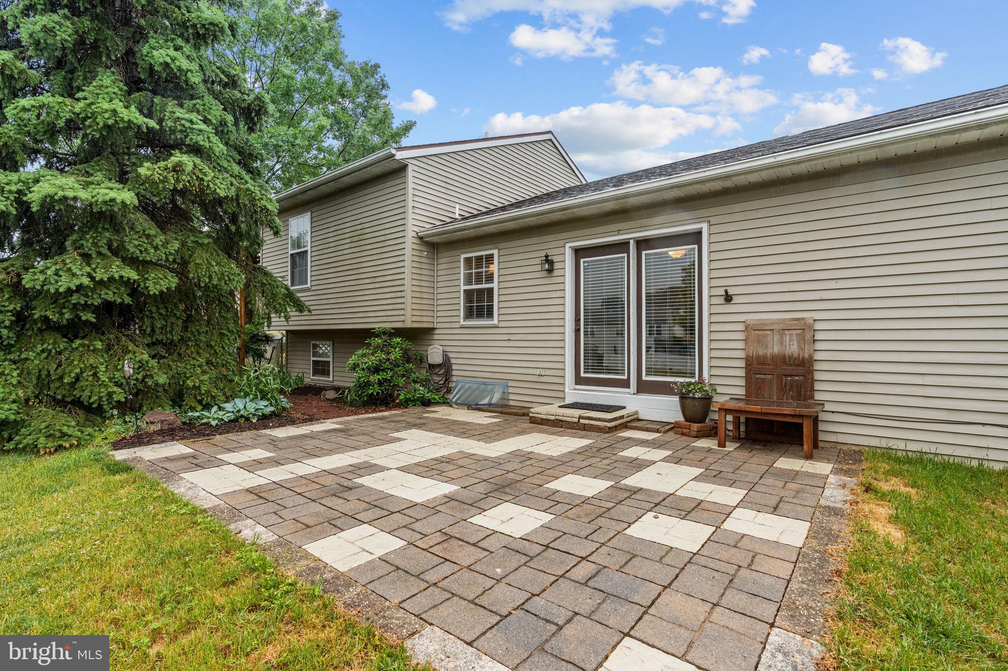 BROOKFIELD - Residential