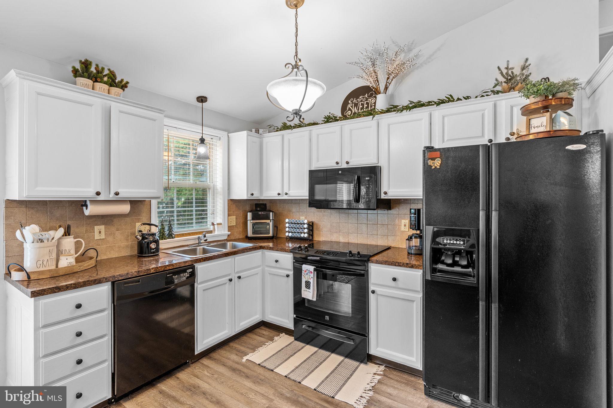 BROOKFIELD - Residential