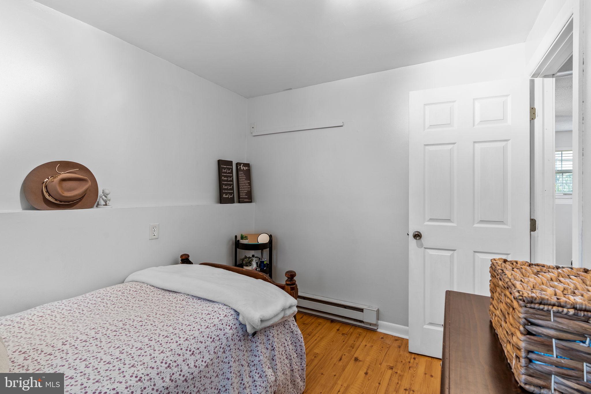 BROOKFIELD - Residential