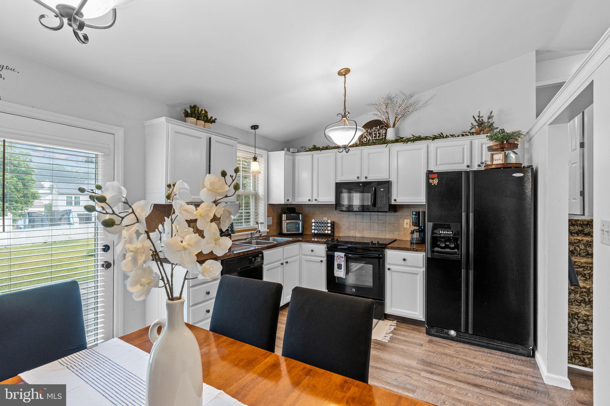 BROOKFIELD - Residential