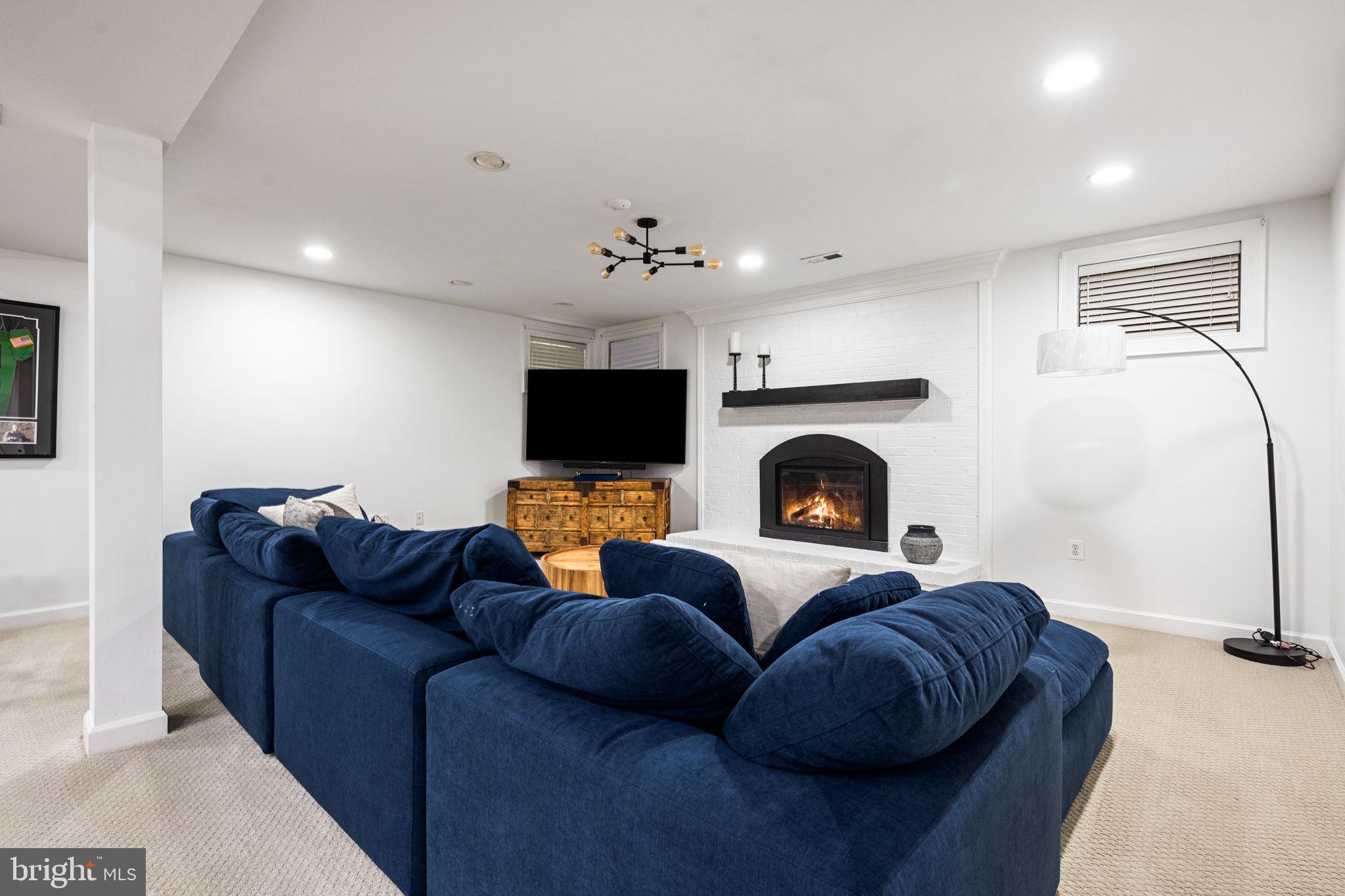 SOUTH RIVER LANDING - Residential