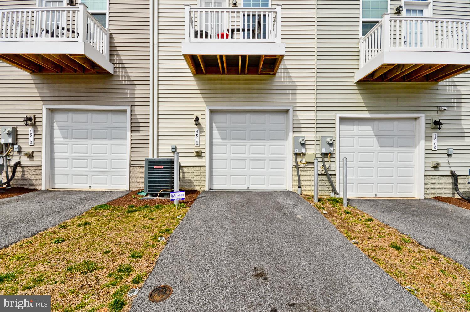 AVONDALE RIDGE - Residential