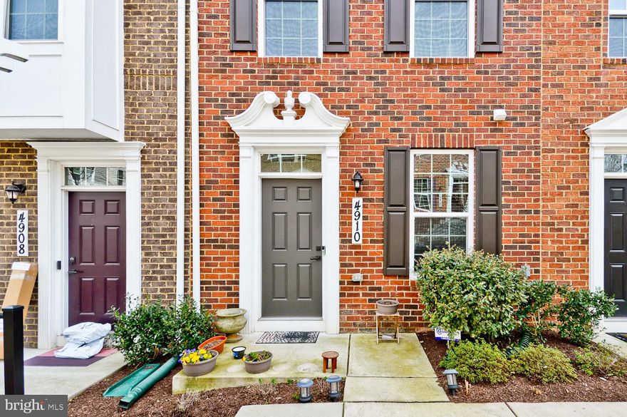 Wont Last Long! Only 4yrs old, still Like New!! Absolutely Beautiful Hepburn floorplan at Avondale Ridge  less than 3 blocks from the D.C. line and just minutes away from W. Hyattsville Metro! includes luxury beautiful flooring, upgraded cabinetry, stainless steel appliances, granite kitchen counter tops, and more! The best well kept home ever! A Must See! APPOINTMENT ONLY!