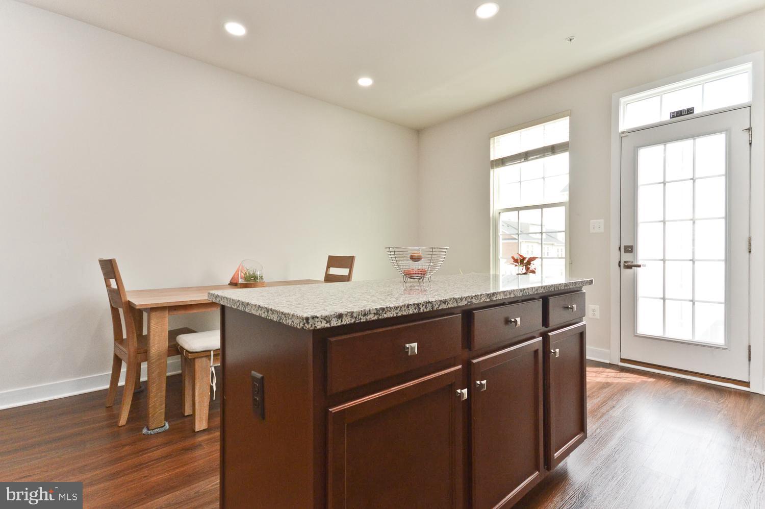 AVONDALE RIDGE - Residential