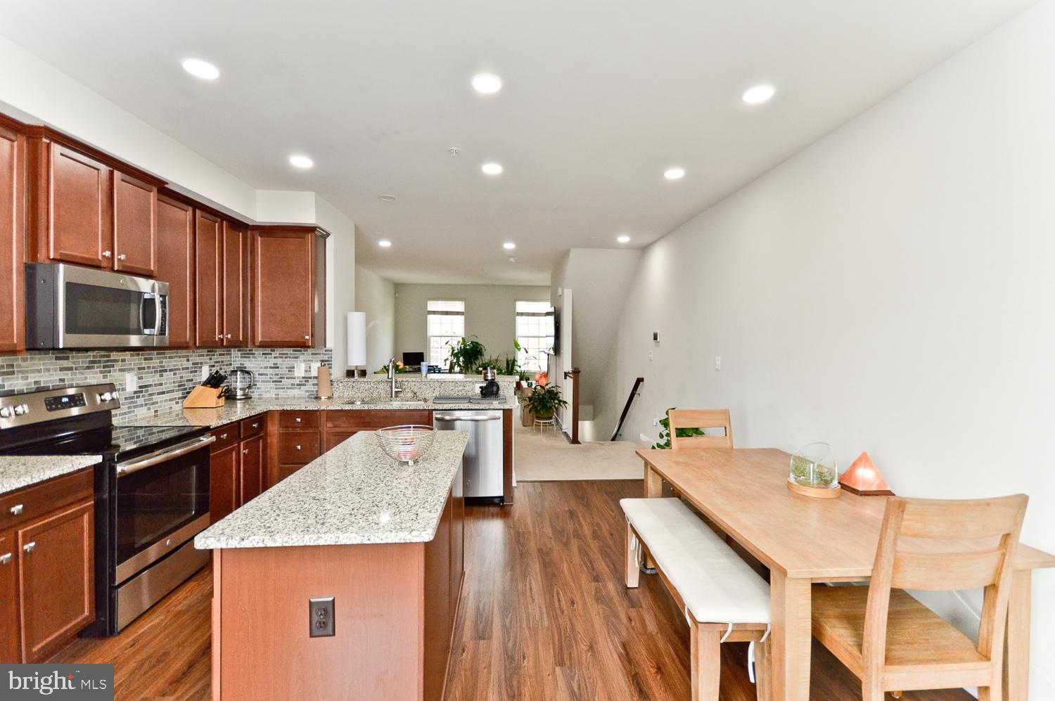 AVONDALE RIDGE - Residential