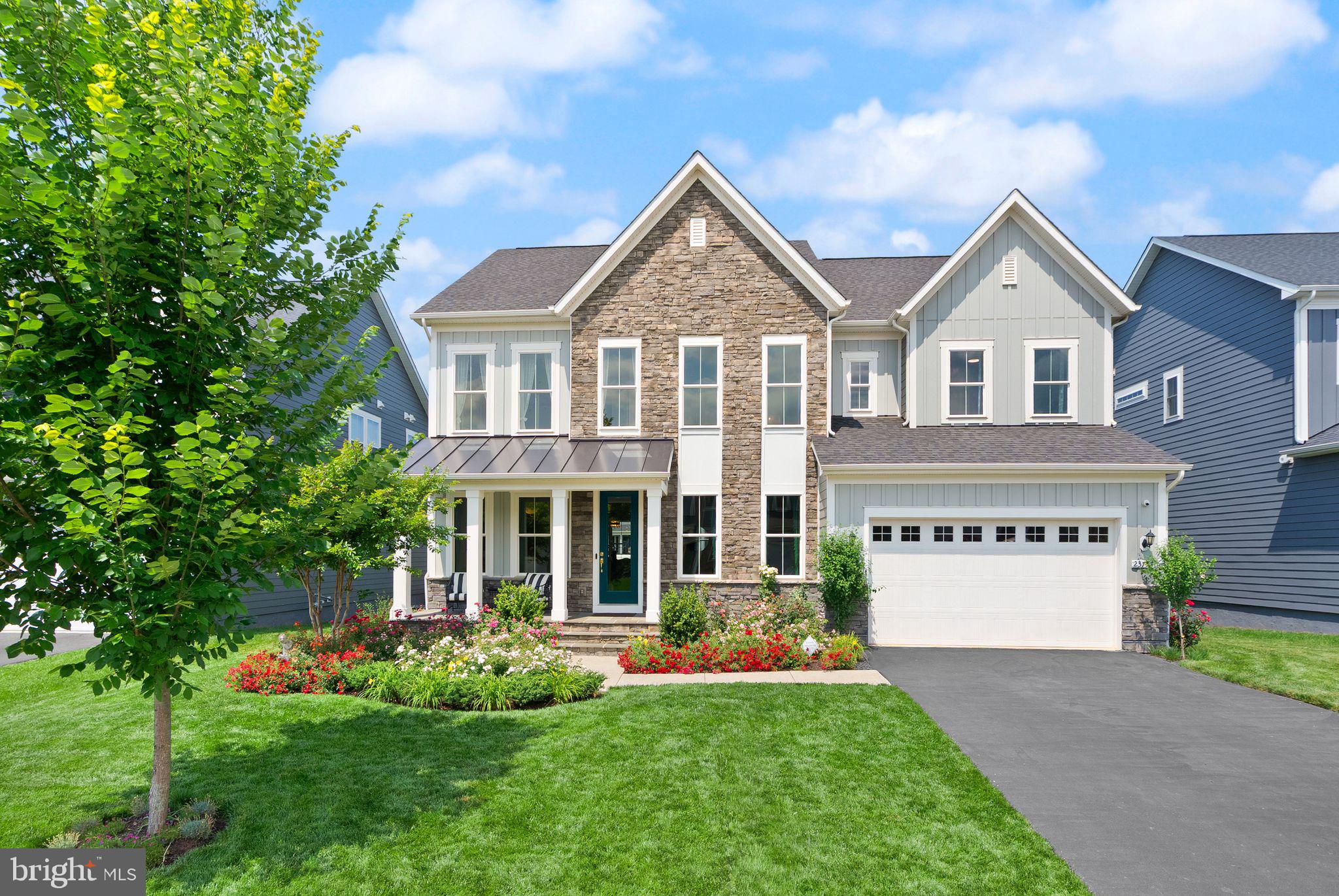 23757 CAMBRIDGE KNOLL COURT