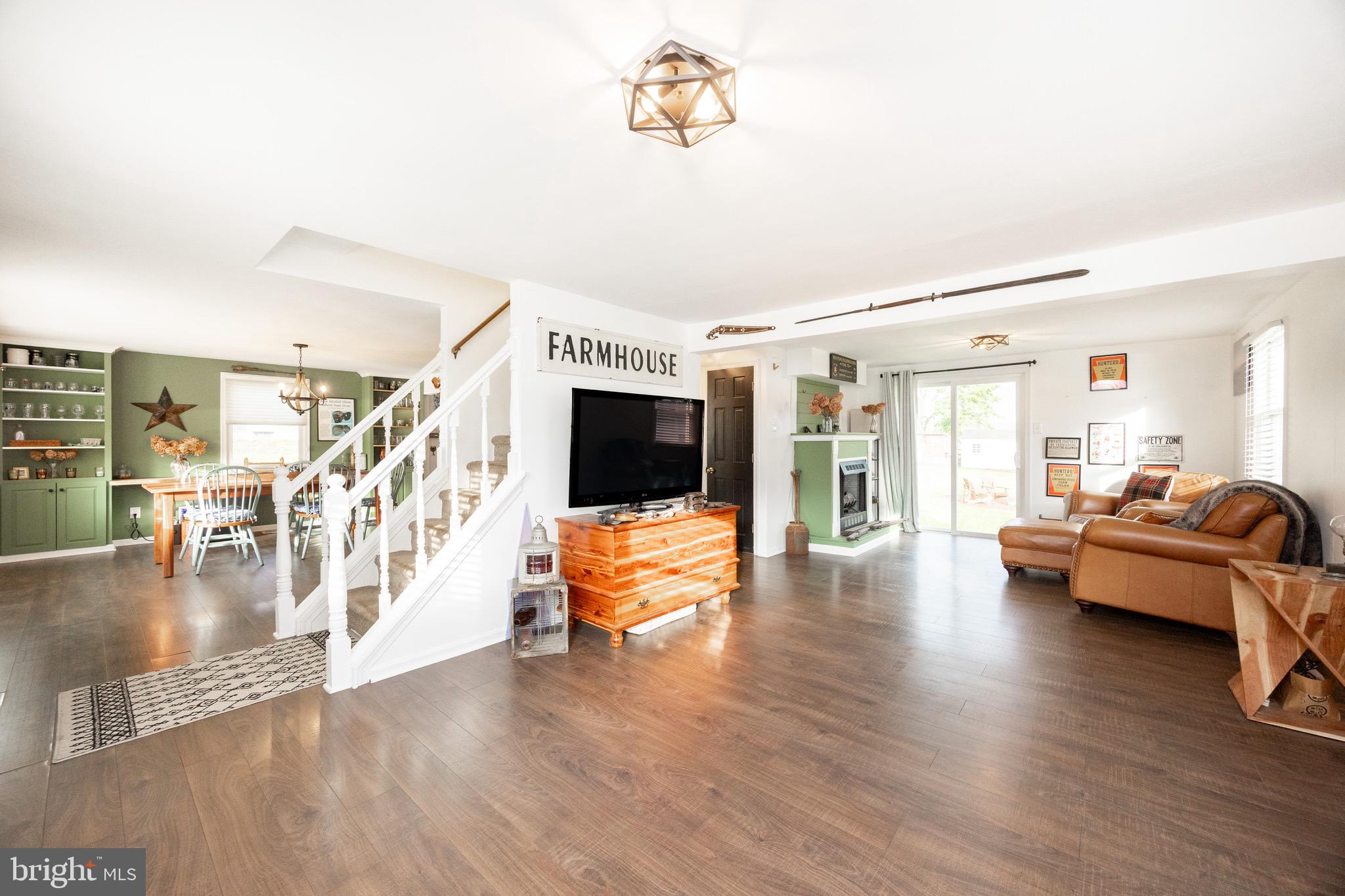 2534 RHOADS ROAD