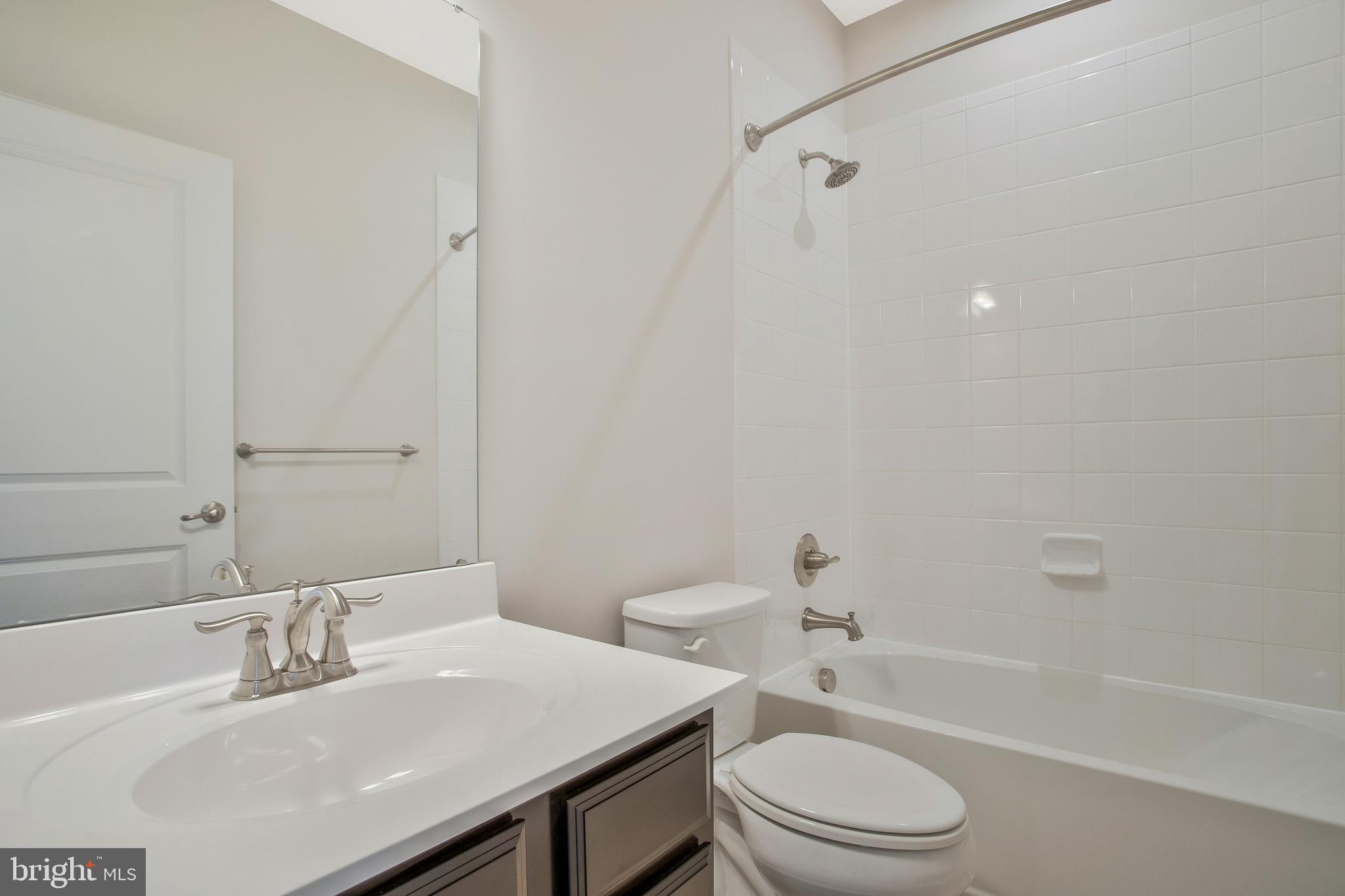 HIGHGATE VILLAGE - Residential