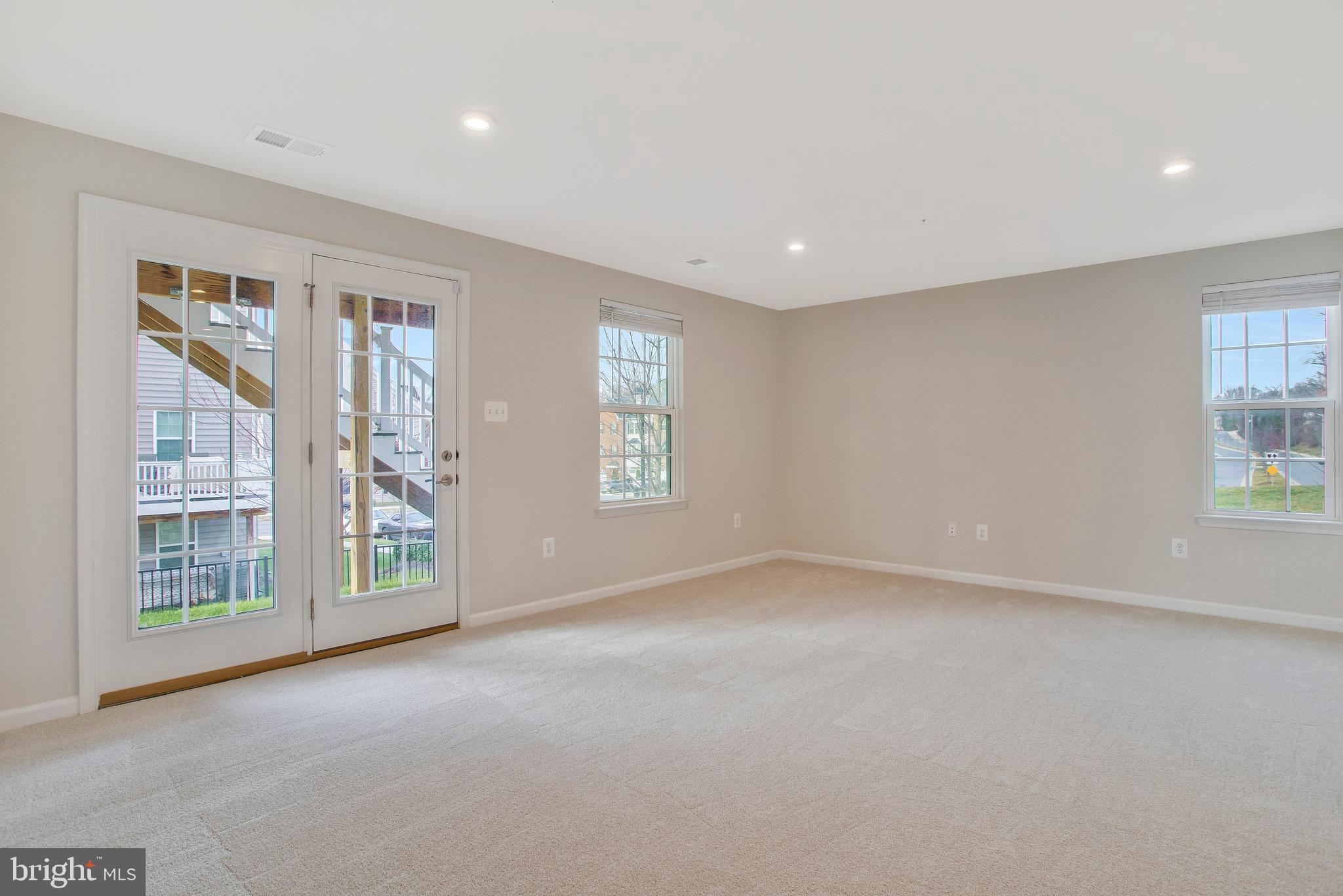 HIGHGATE VILLAGE - Residential