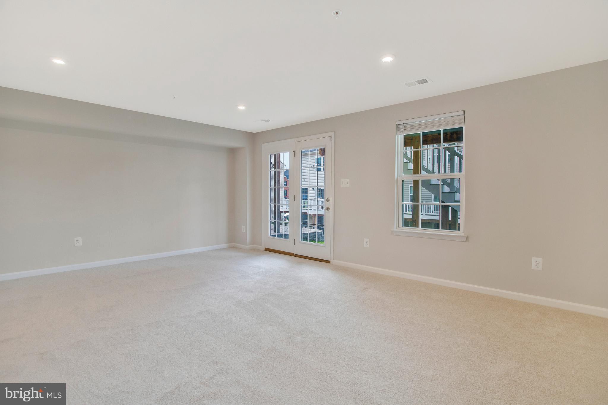 HIGHGATE VILLAGE - Residential