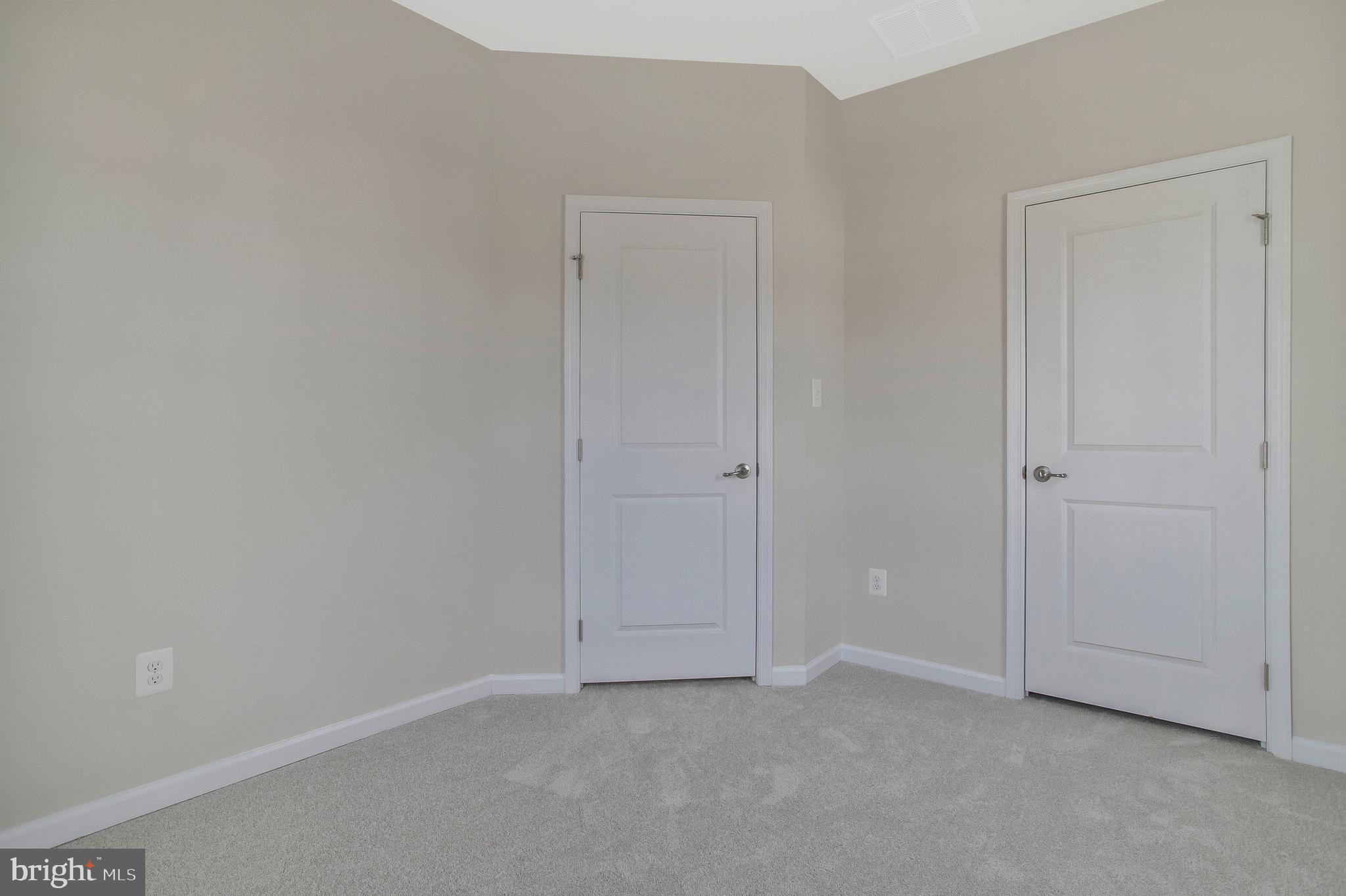 HIGHGATE VILLAGE - Residential