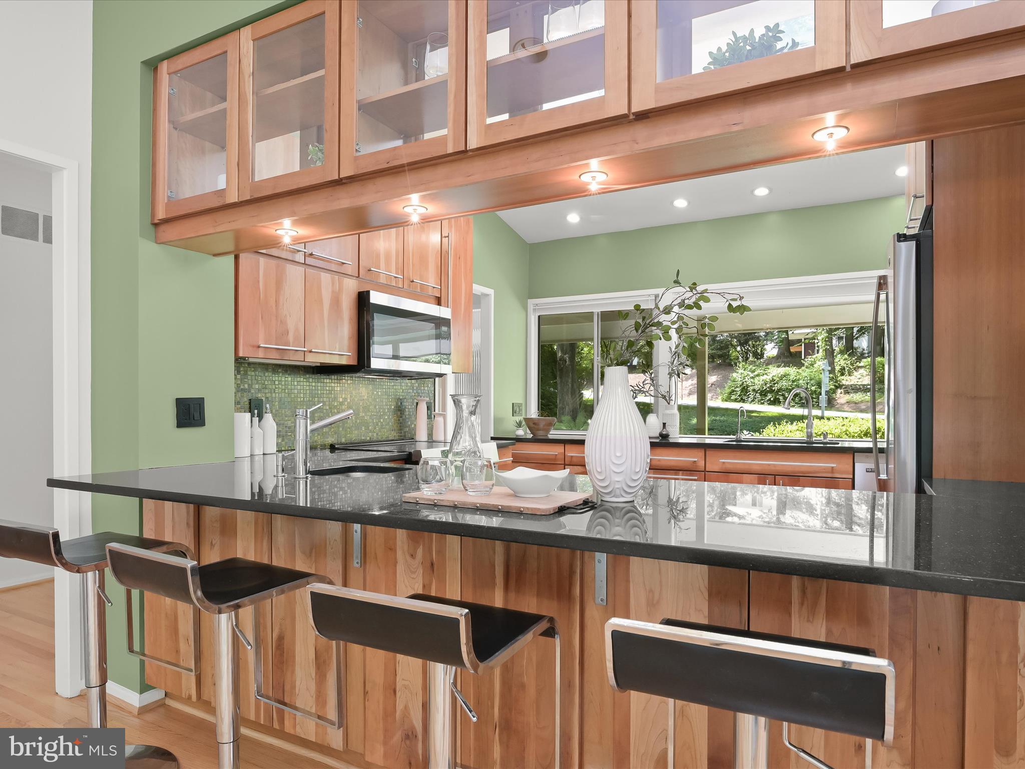 CARDEROCK SPRINGS - Residential