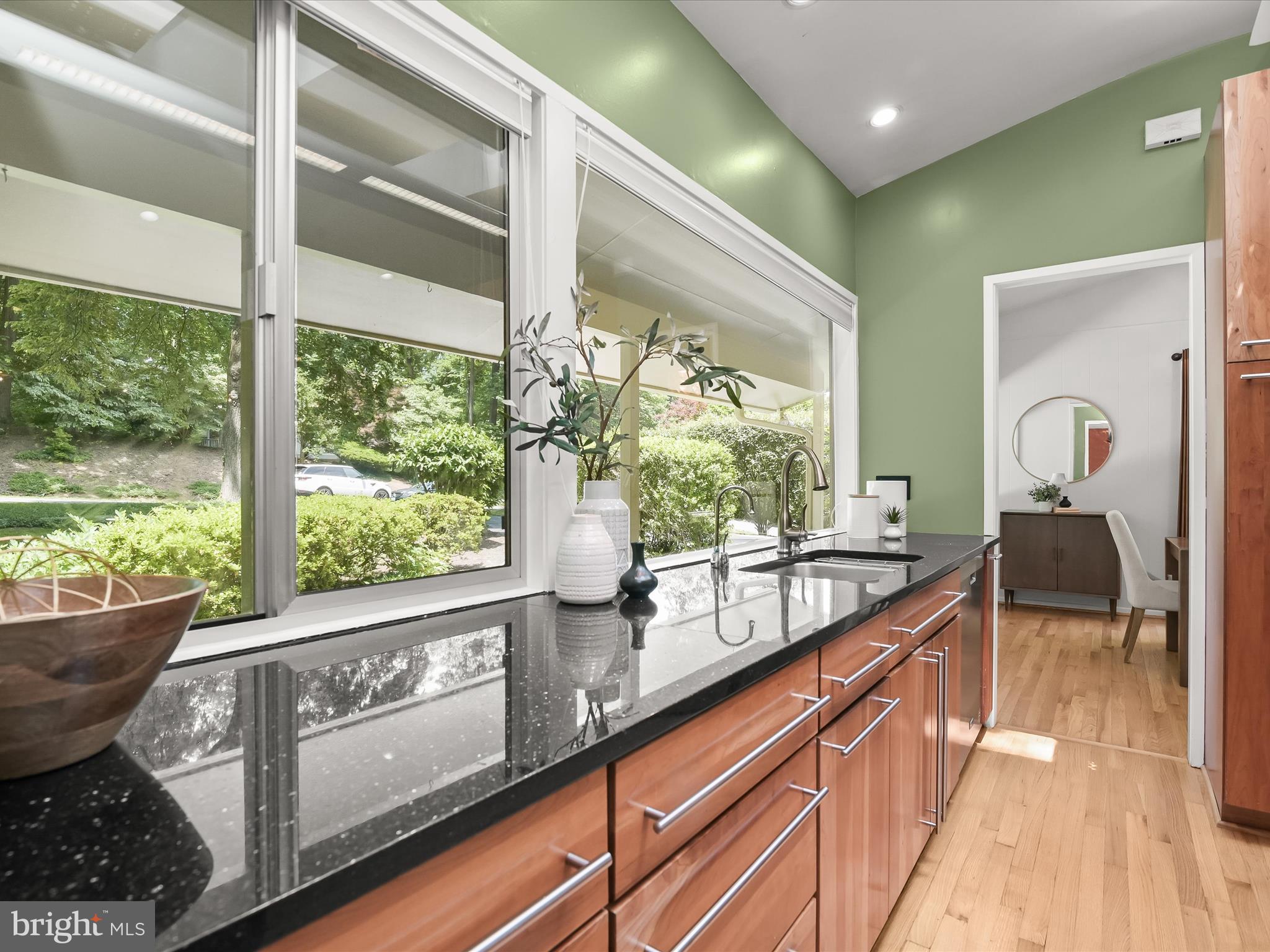 CARDEROCK SPRINGS - Residential