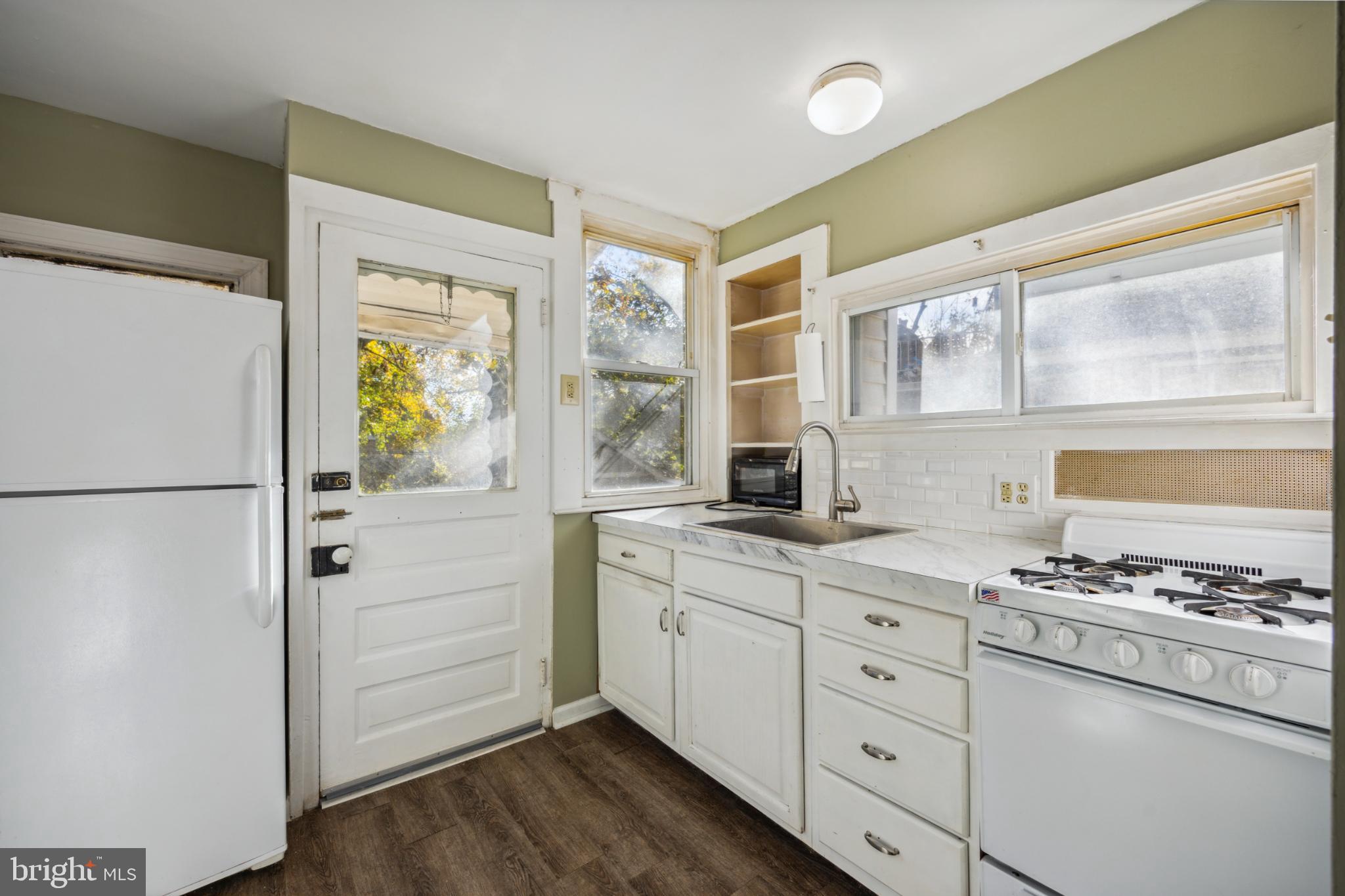 LUKENS ESTATE - Residential