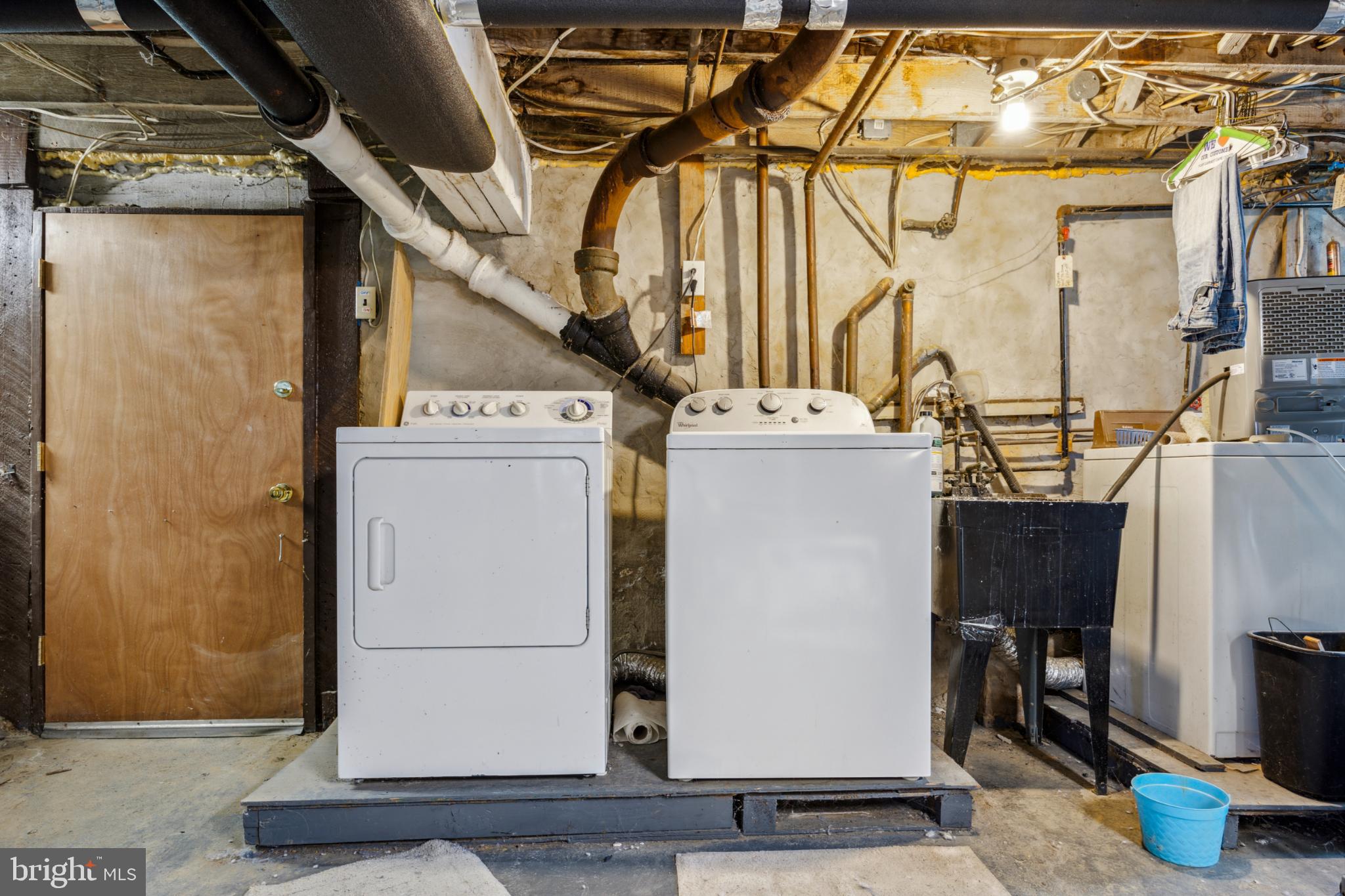 LUKENS ESTATE - Residential