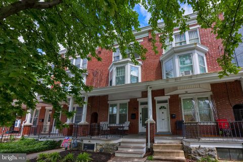 Photo of 205 E ROSS ST, LANCASTER, PA 17602 (MLS # PALA2038226)