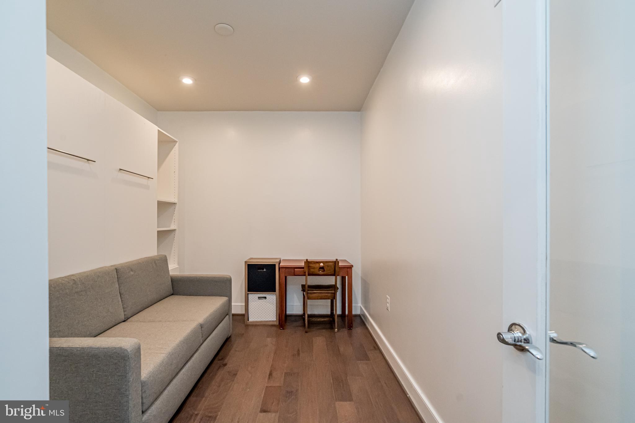 METROPARK AT ARROWBROOK - Residential