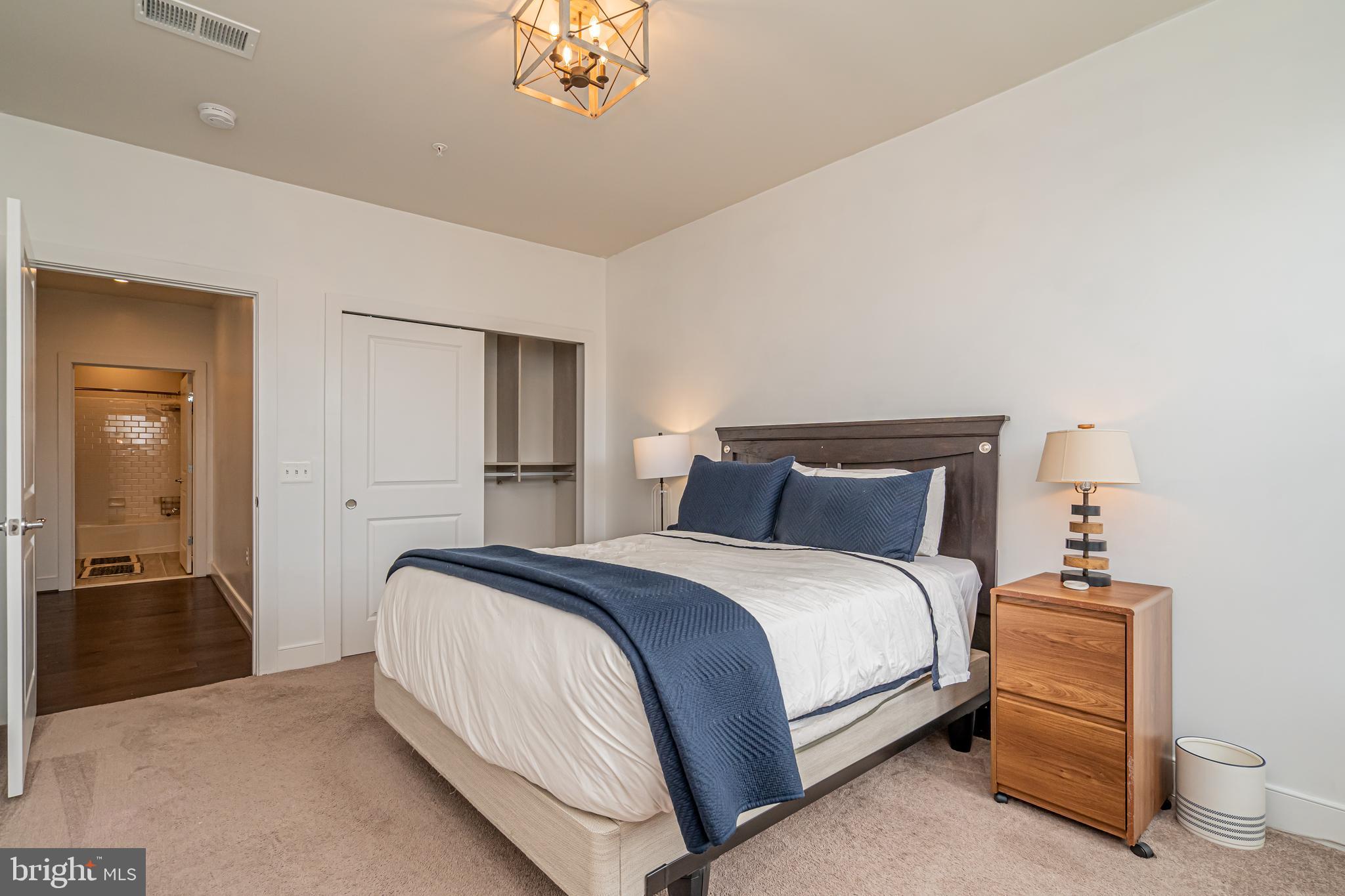 METROPARK AT ARROWBROOK - Residential