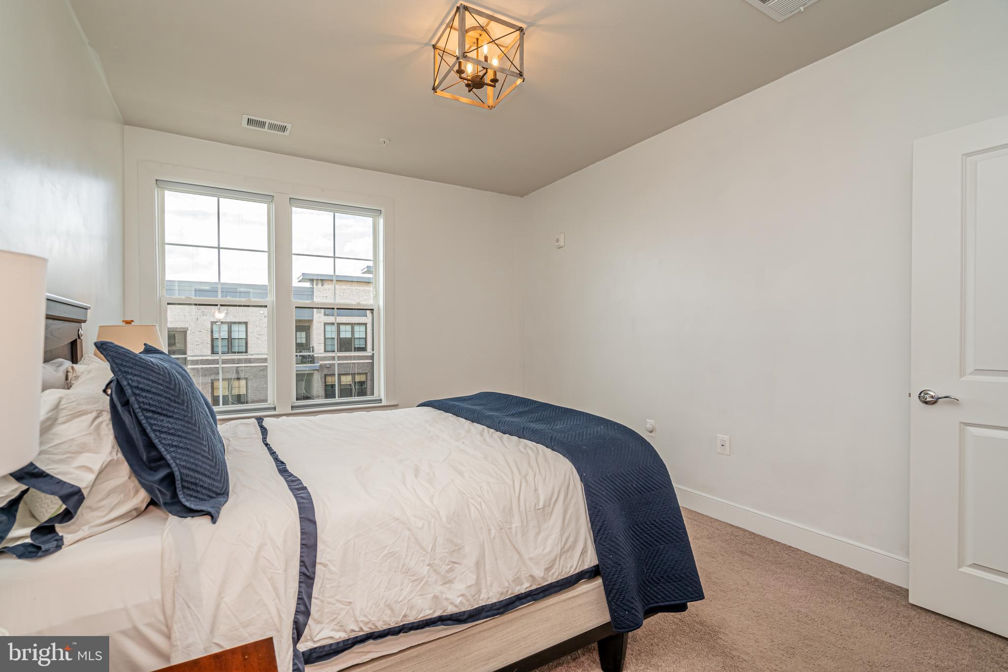 METROPARK AT ARROWBROOK - Residential