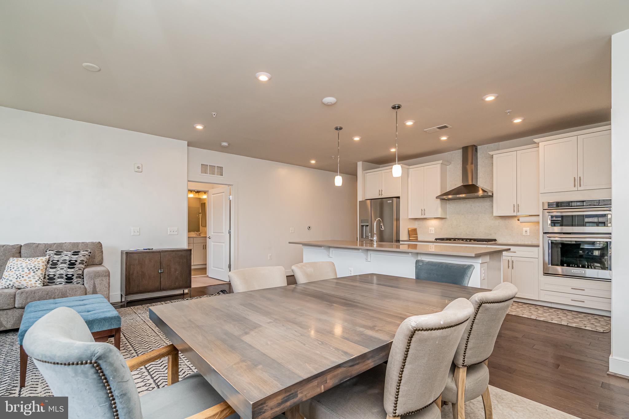 METROPARK AT ARROWBROOK - Residential