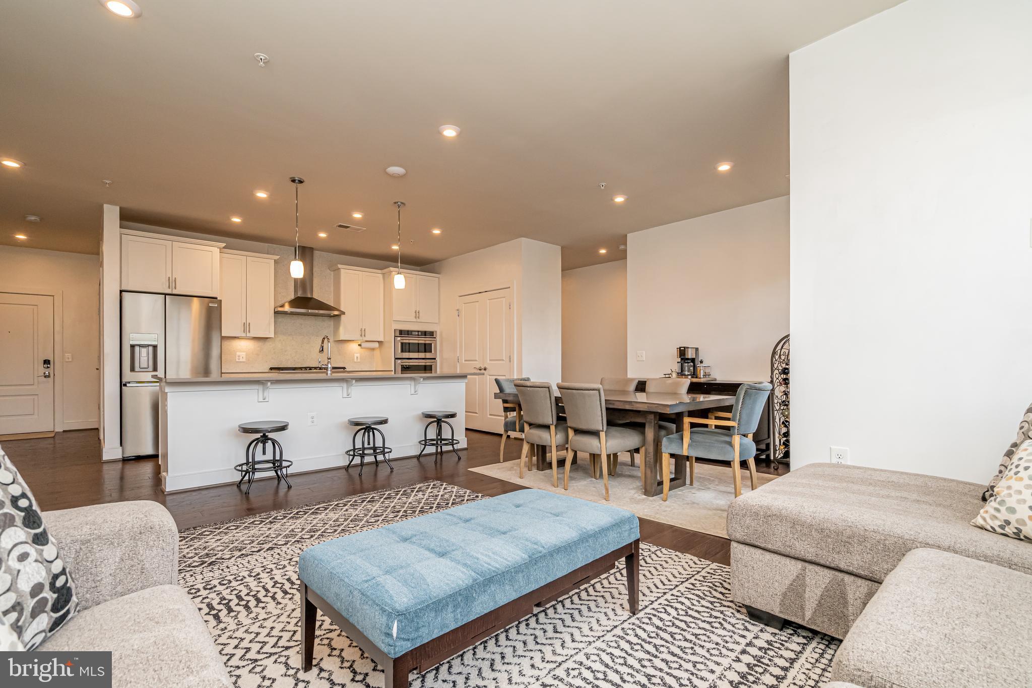 METROPARK AT ARROWBROOK - Residential