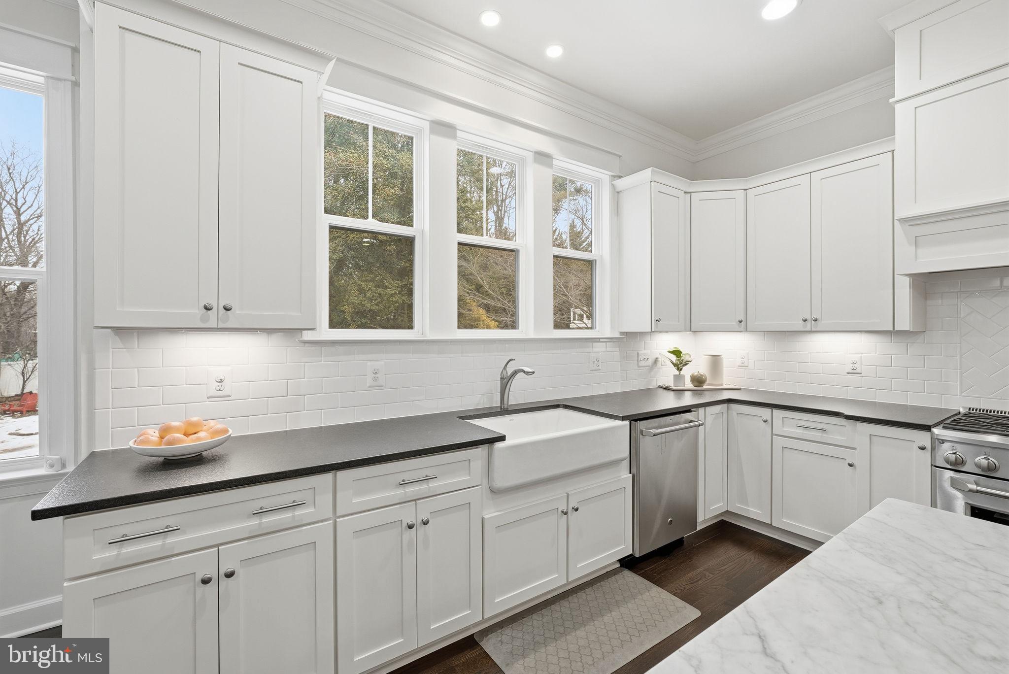 OAKCREST - Residential