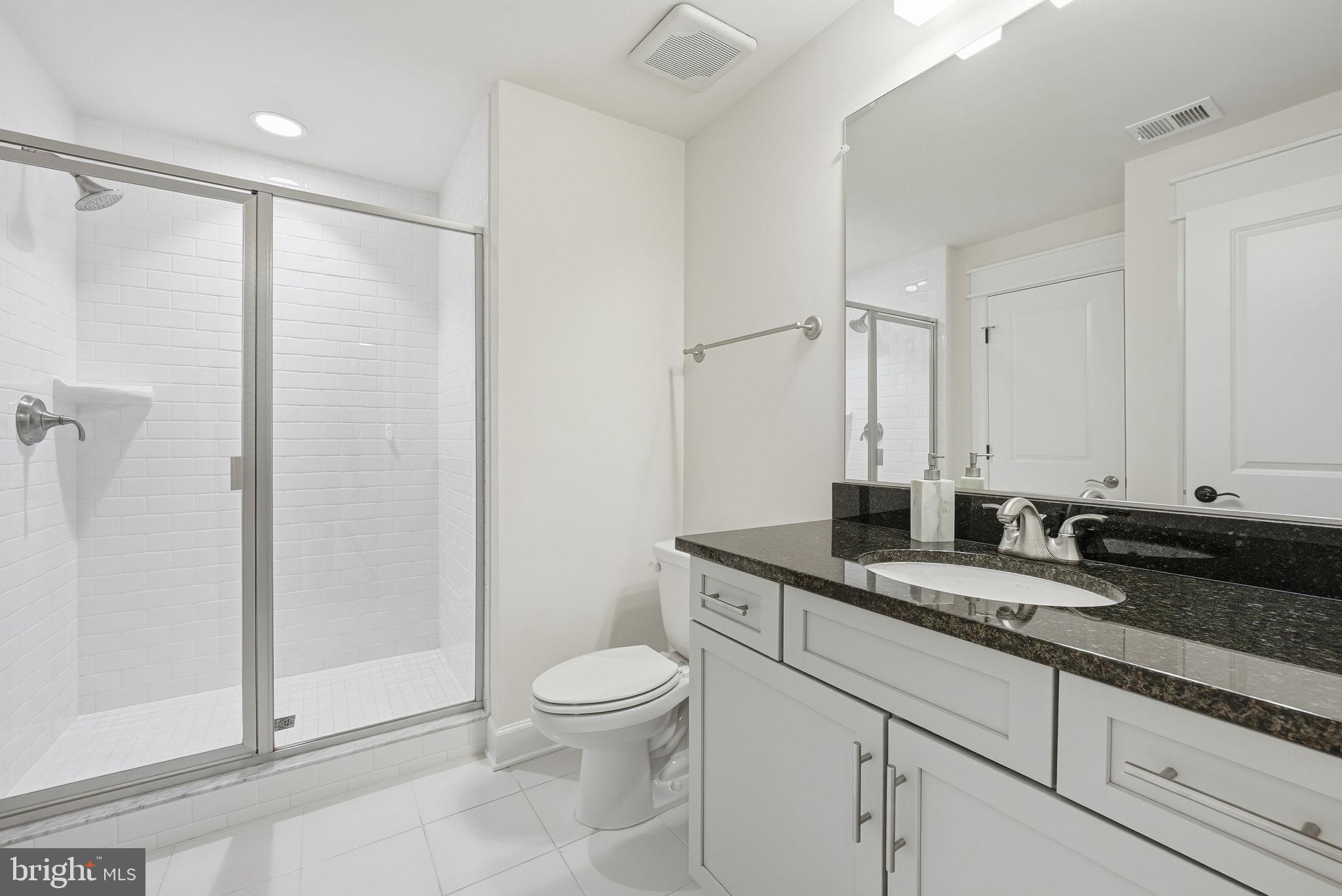 OAKCREST - Residential