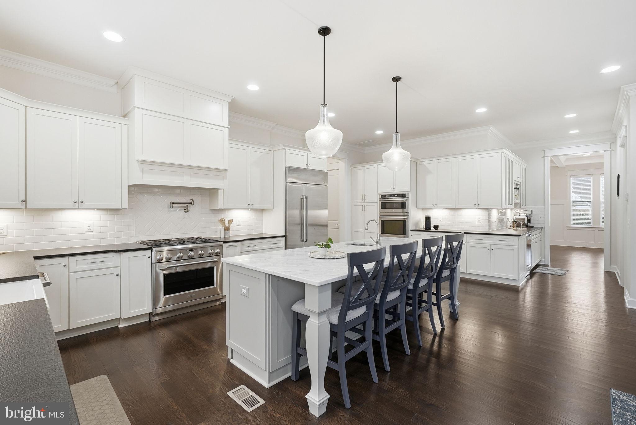 OAKCREST - Residential