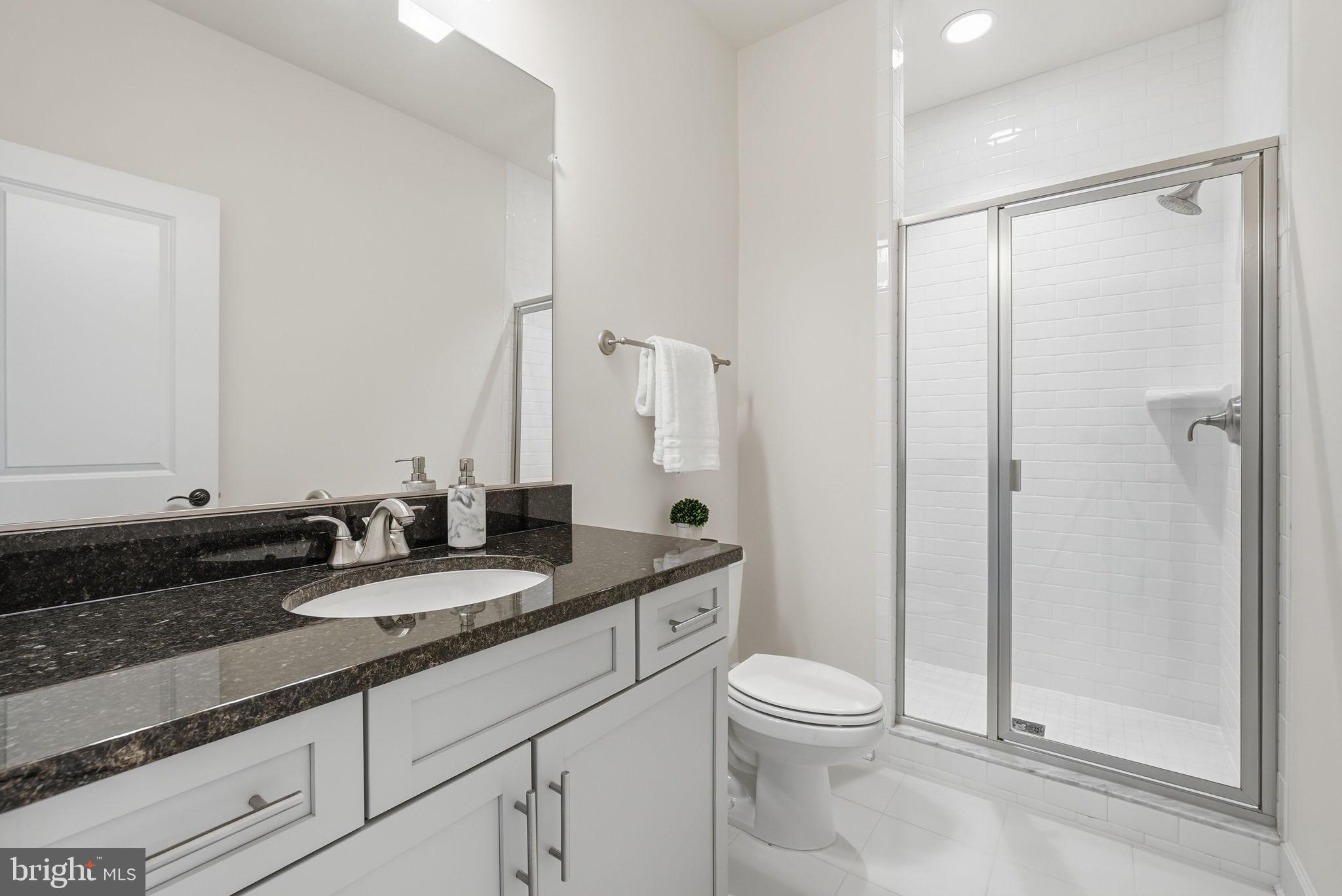 OAKCREST - Residential