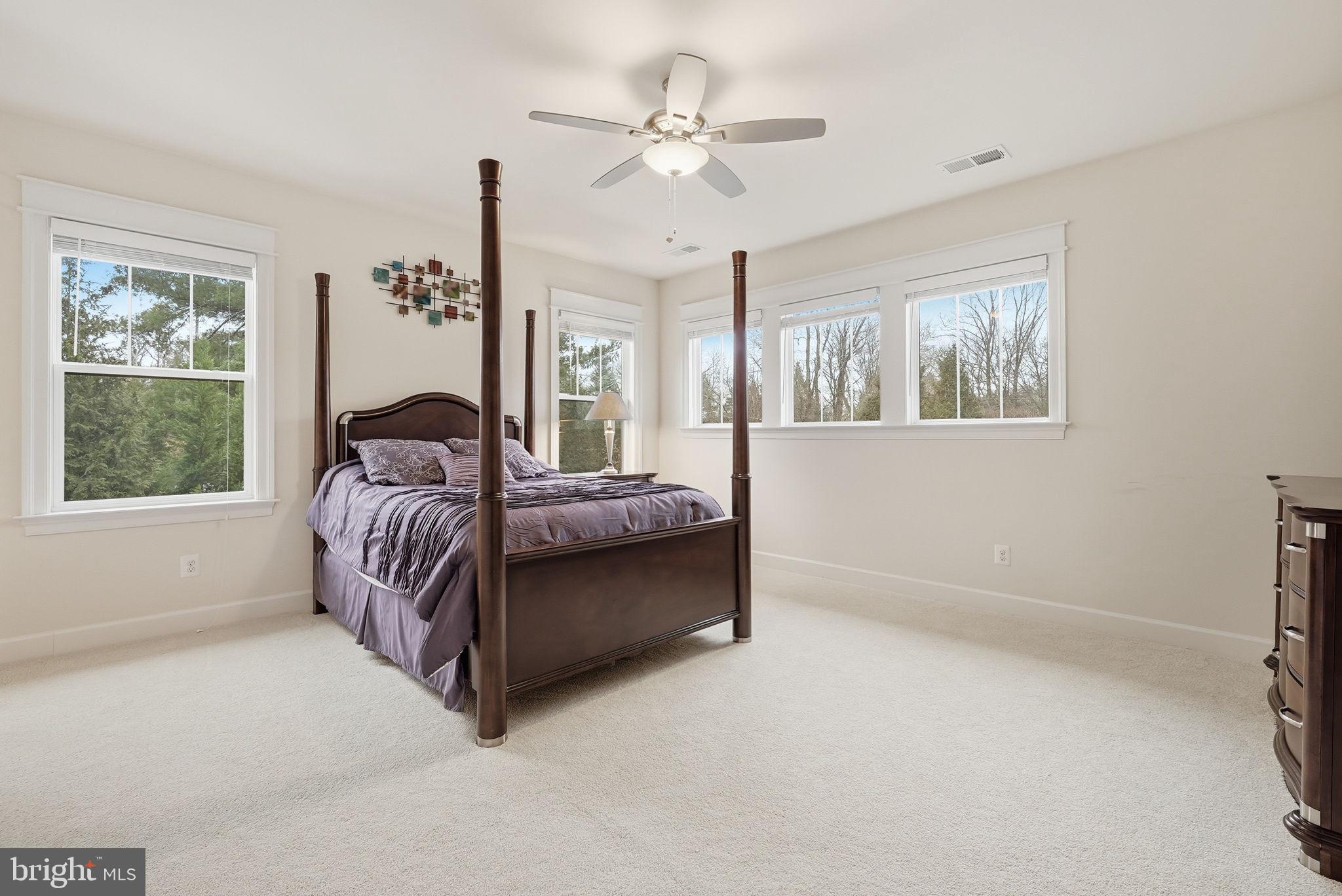 OAKCREST - Residential