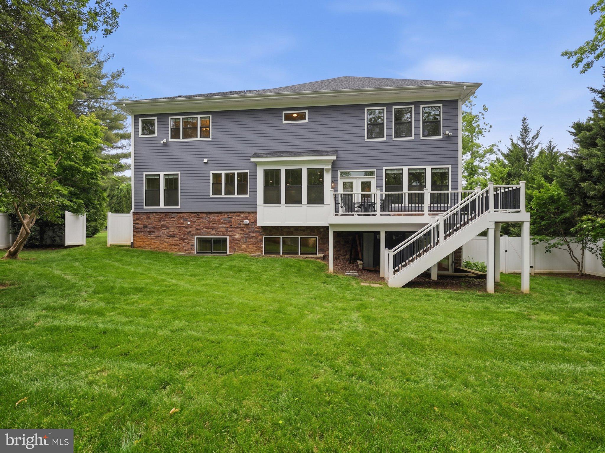 OAKCREST - Residential