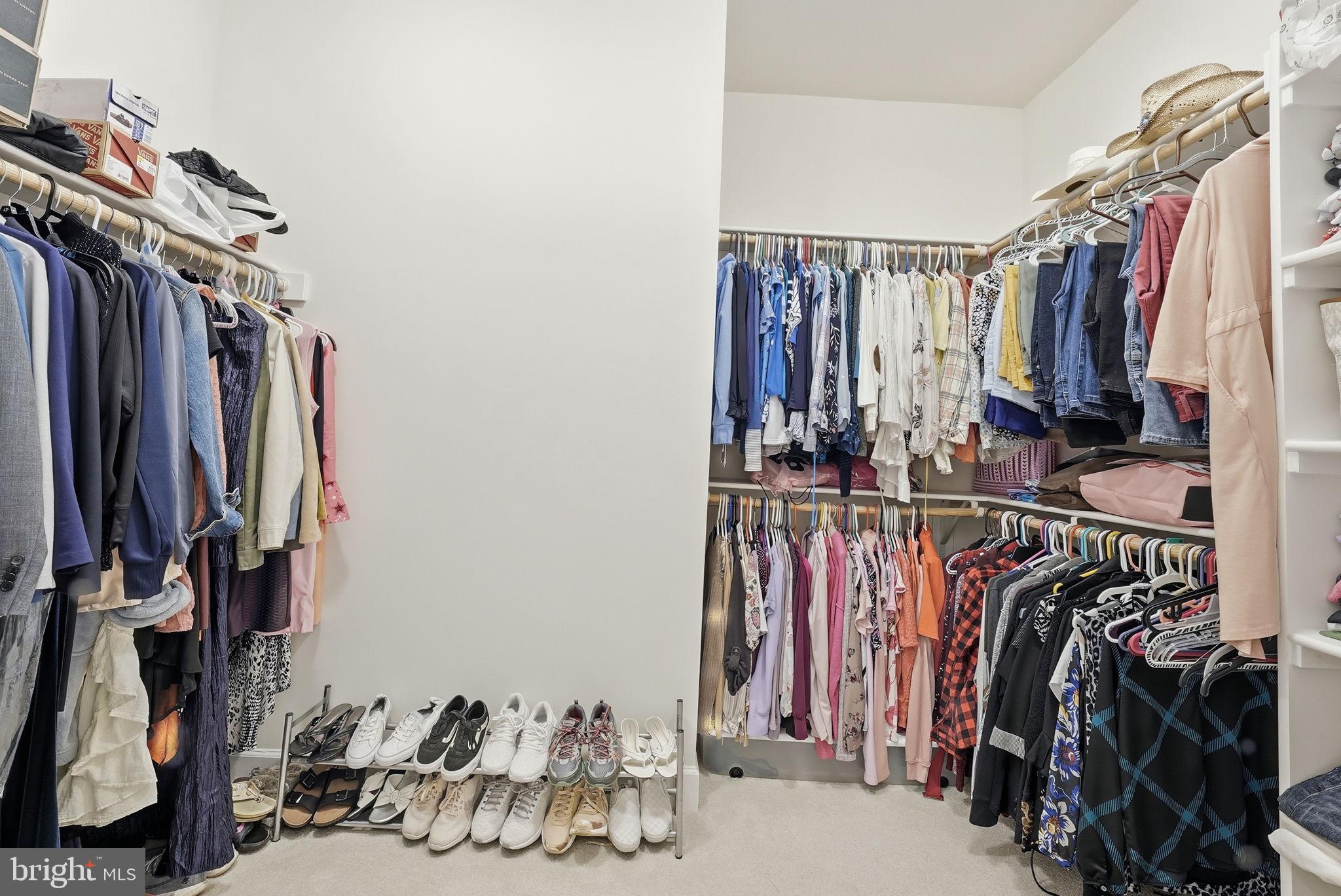 OAKCREST - Residential